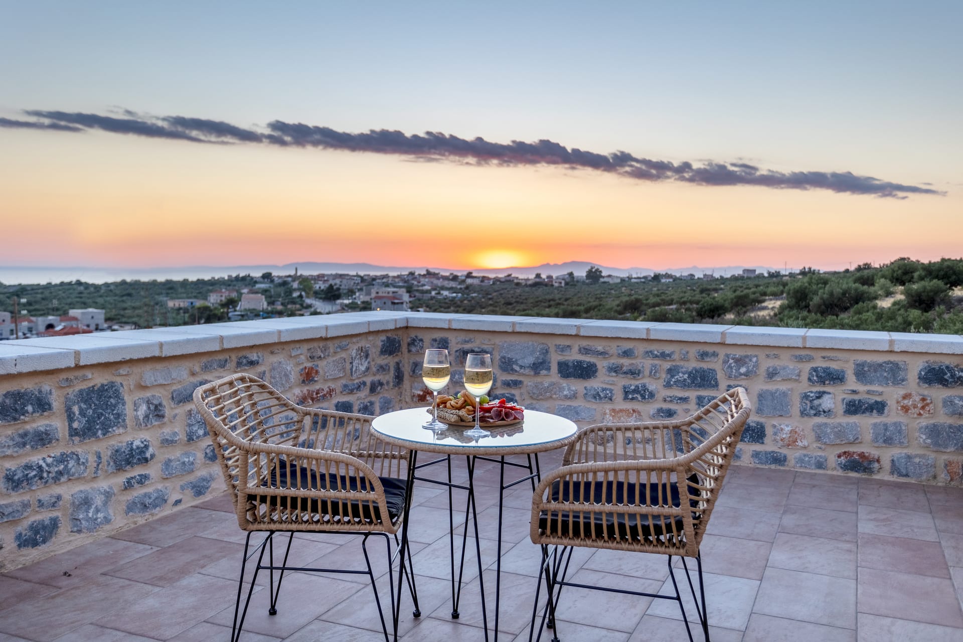 Armantanis Luxury Suites