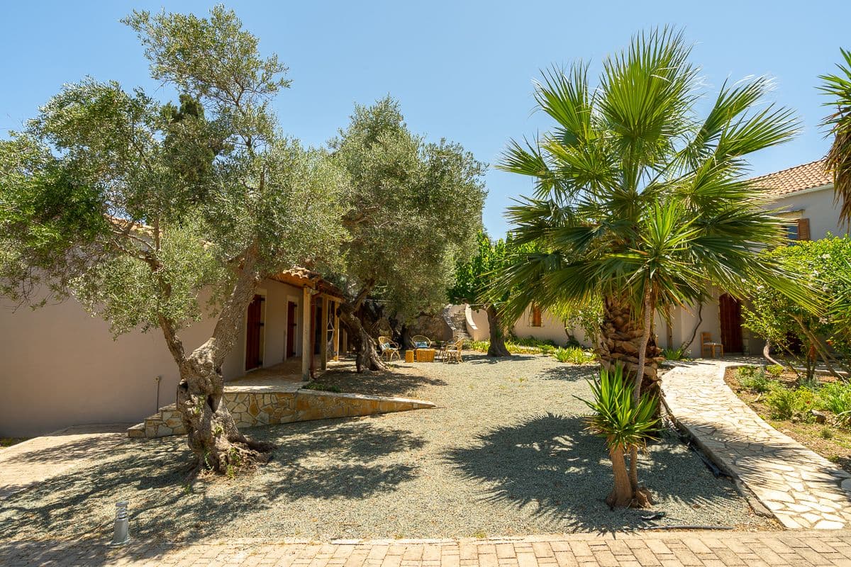 Armonia Retreat