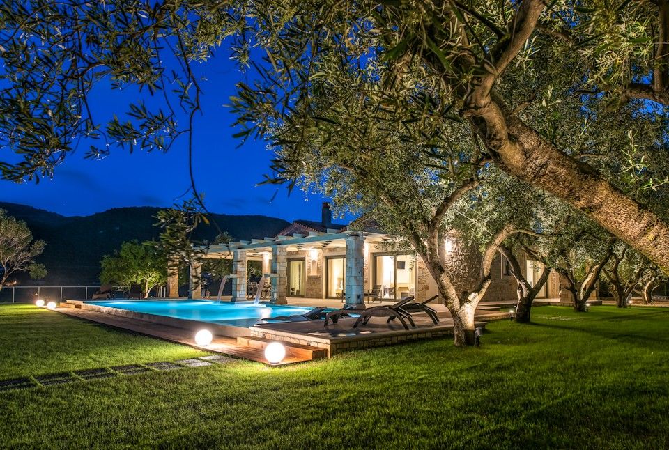 Artina Luxury Villa