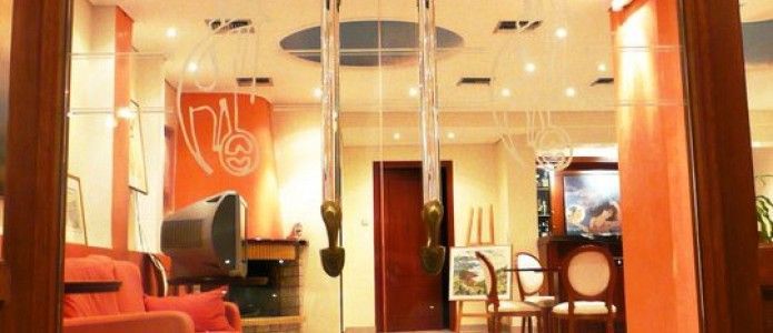 Art Pythia Hotel
