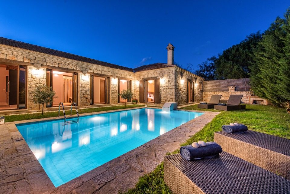 Astarte Villas