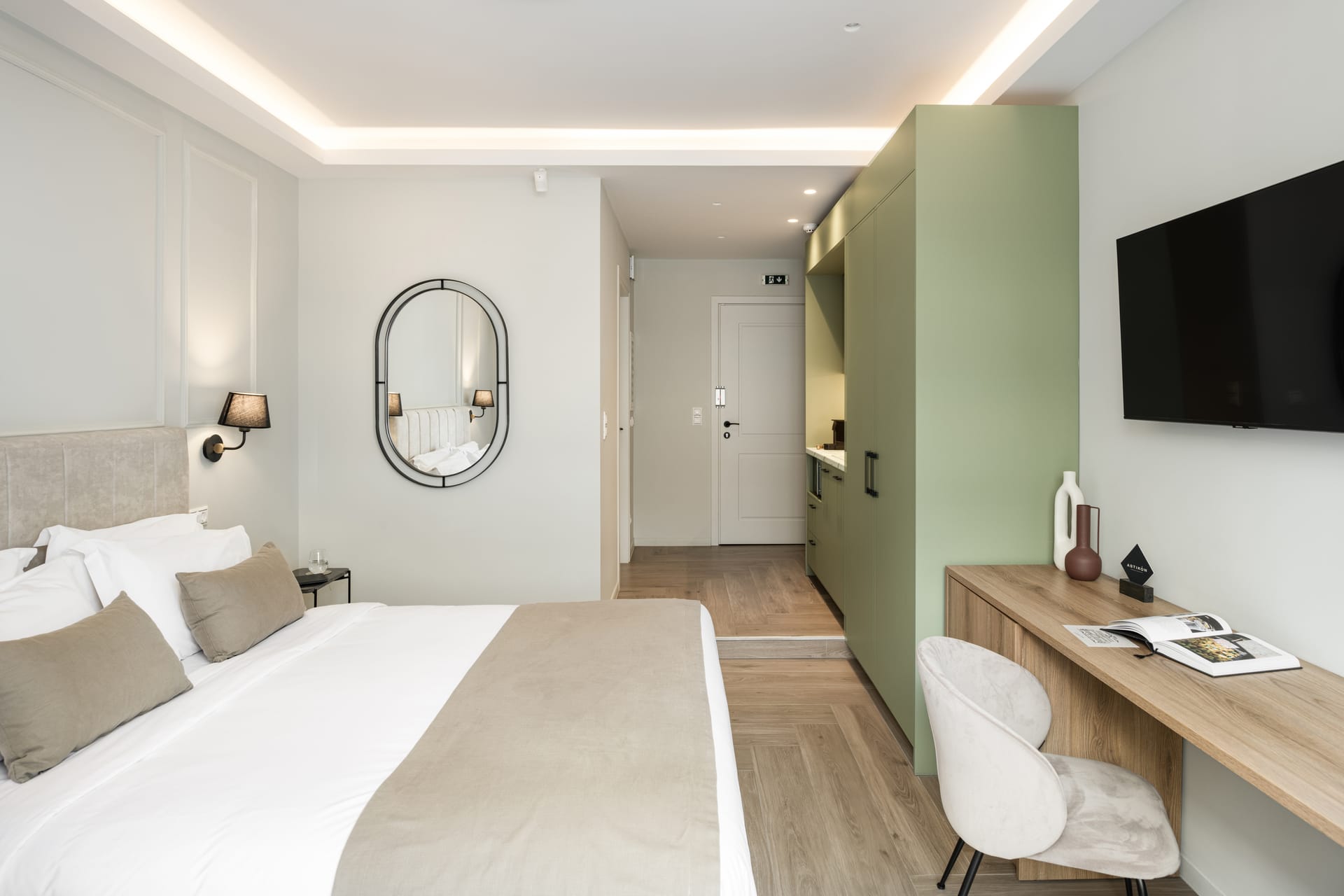 ASTIKON Xenofontos Suites