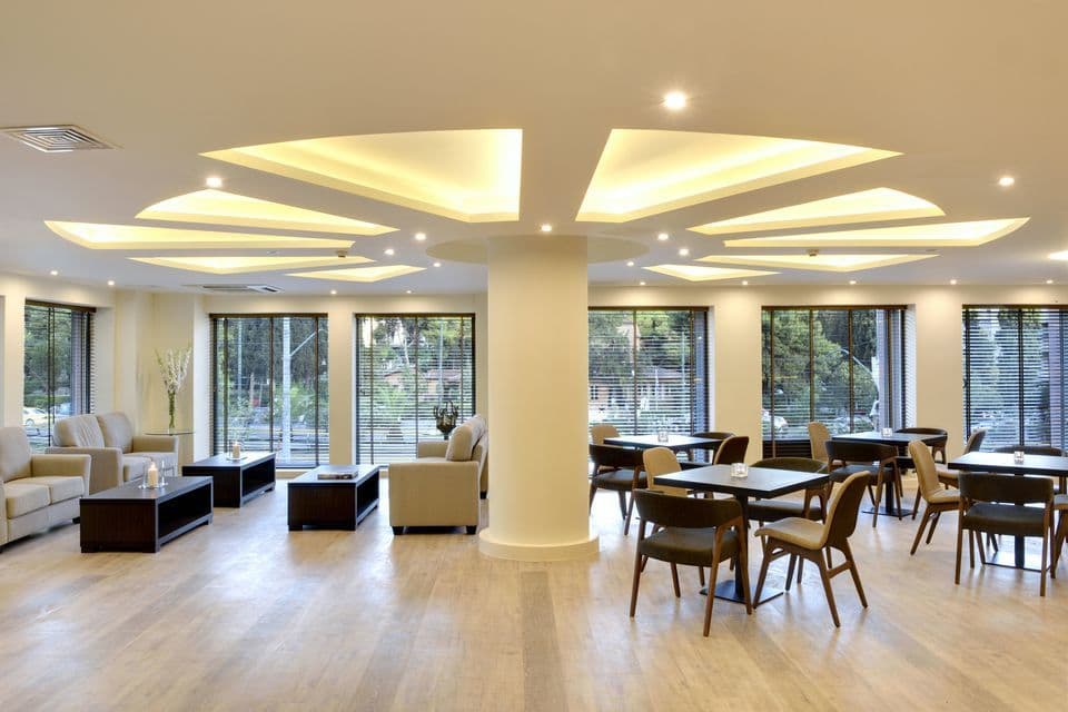 Athens Avenue Hotel