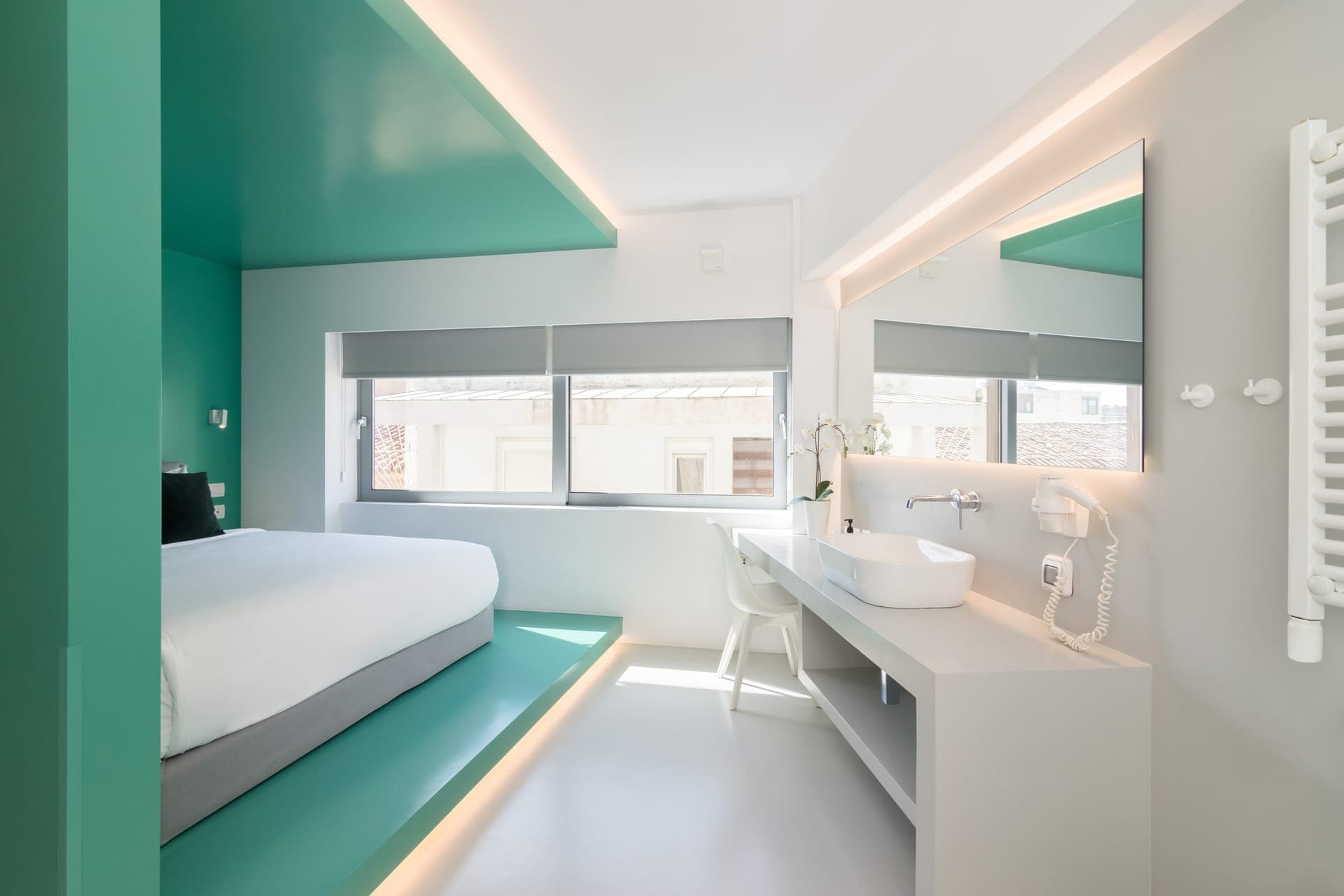 Athens Color Cube Luxury Apartments
