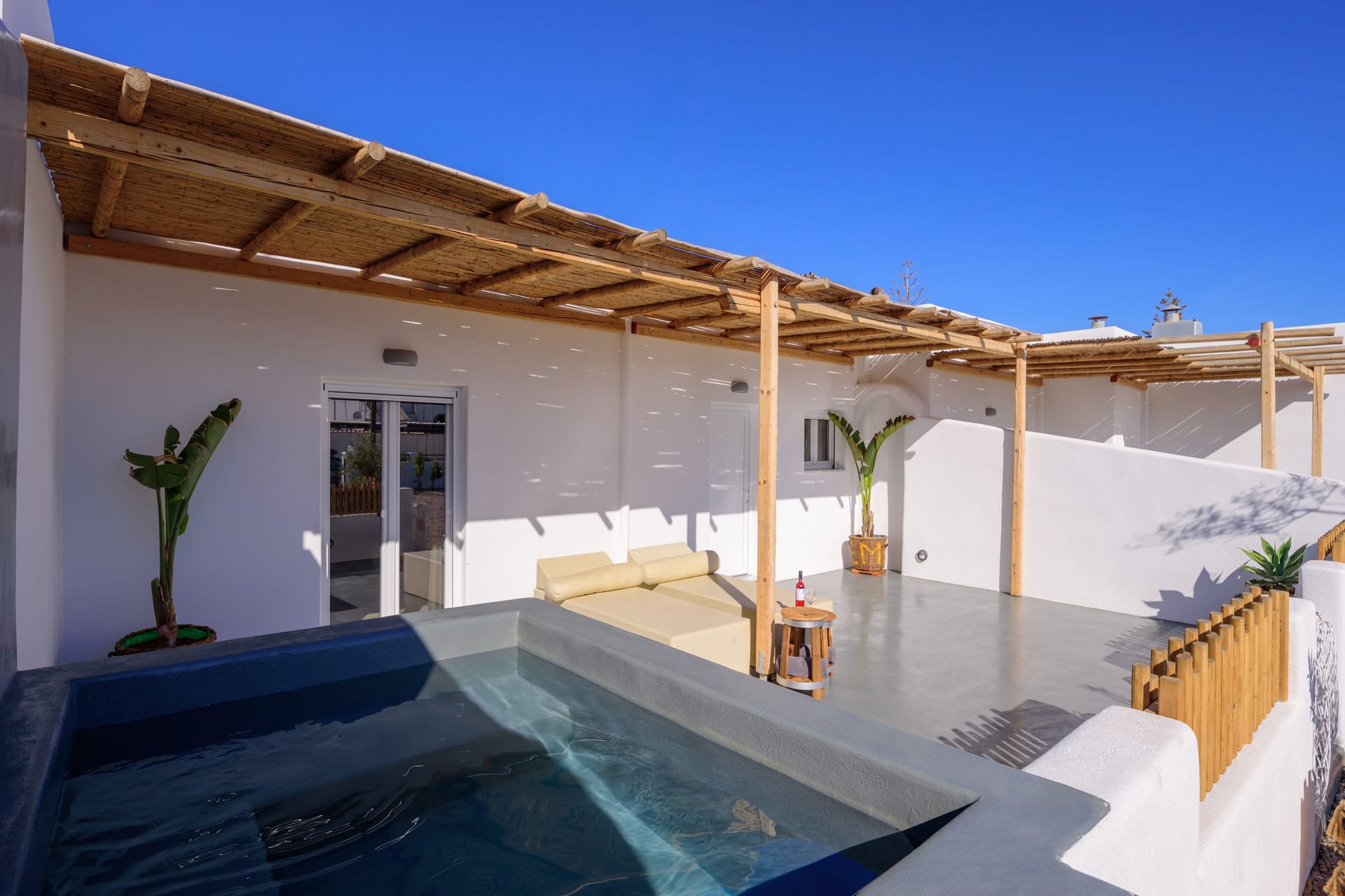 Athiri Luxury Suites Santorini
