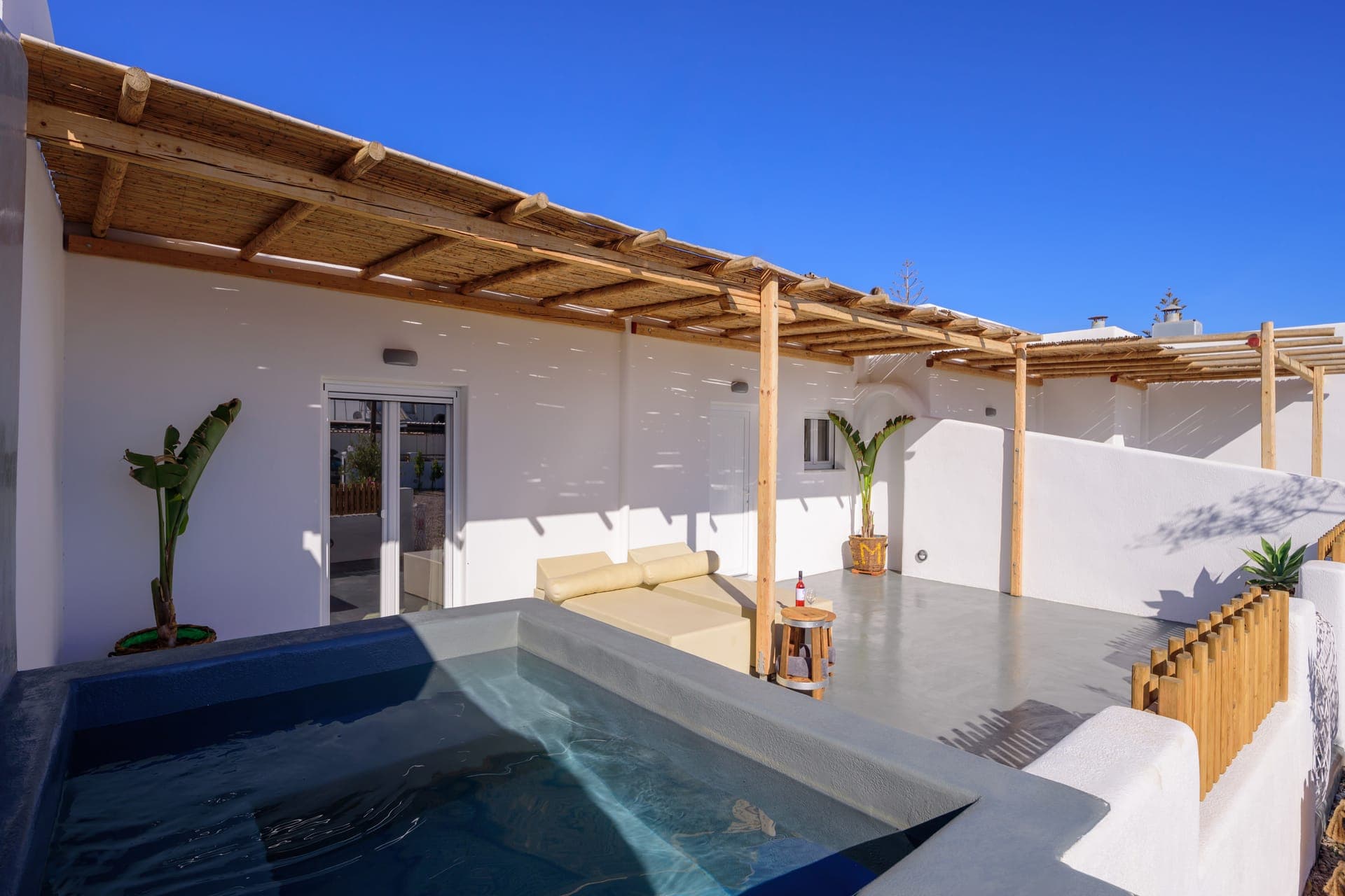 Athiri Luxury Suites Santorini