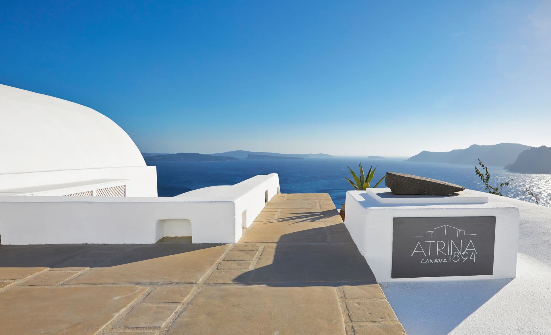 Atrina Santorini