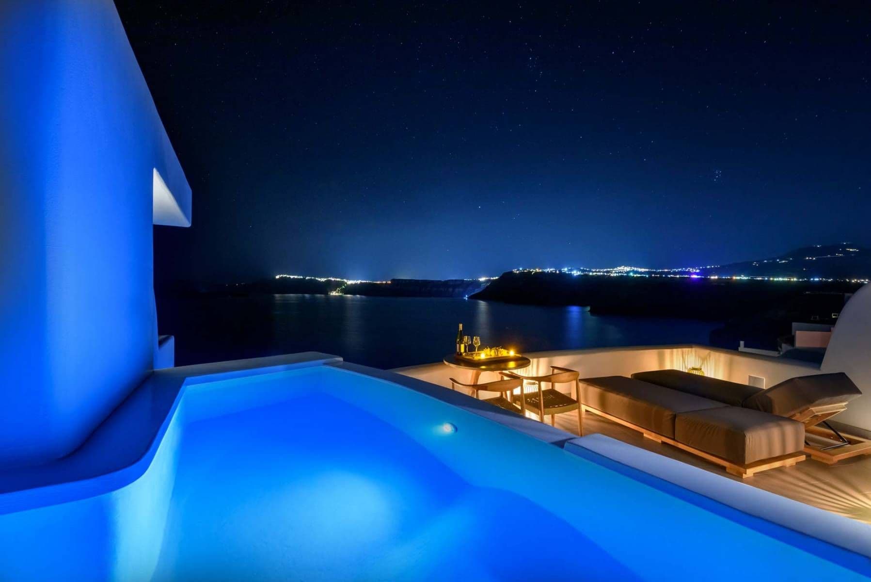 Avatar Suites Santorini