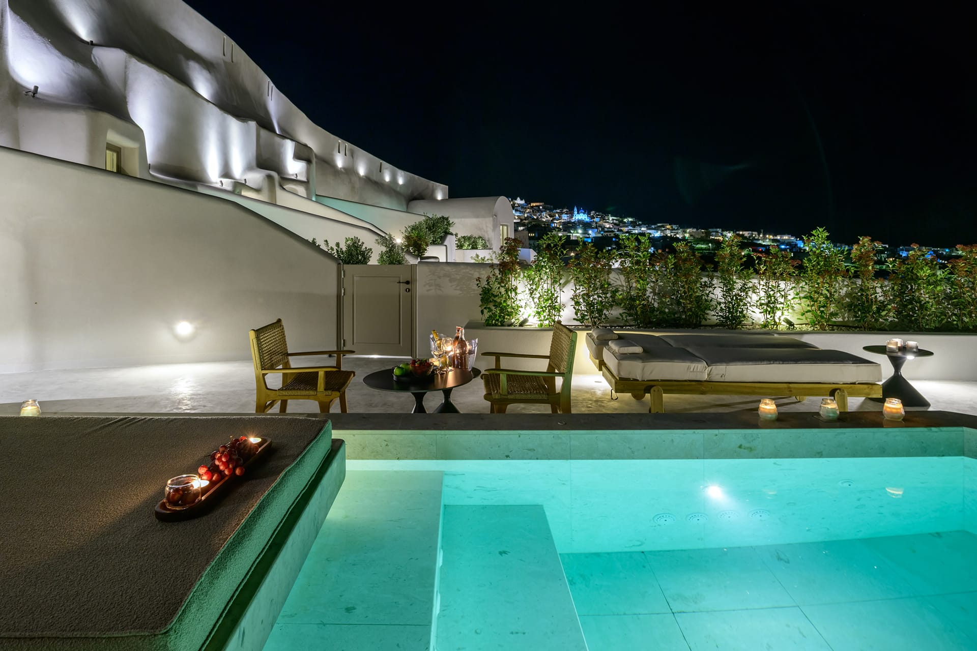 Avelora Suites