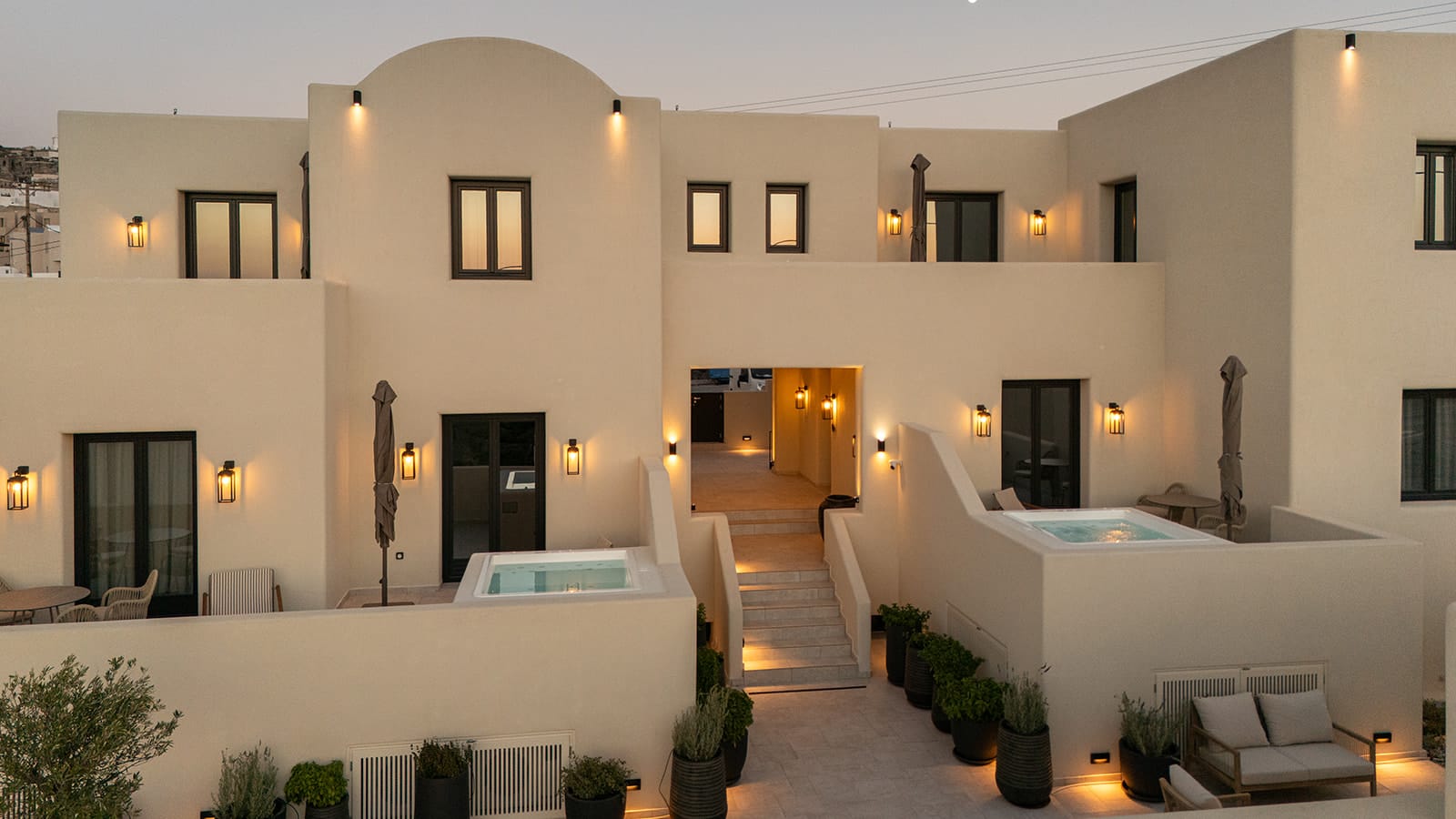 Avento Luxury Suites