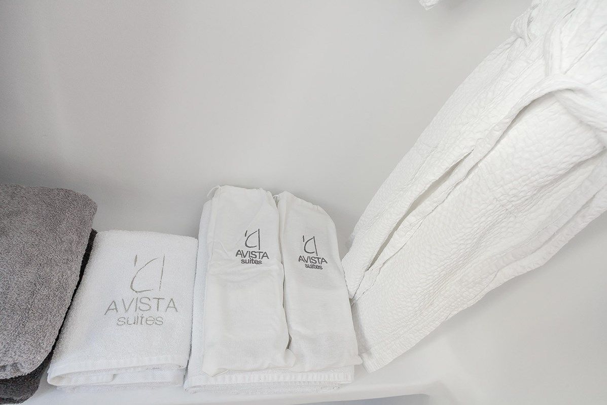 Avista Suites Santorini