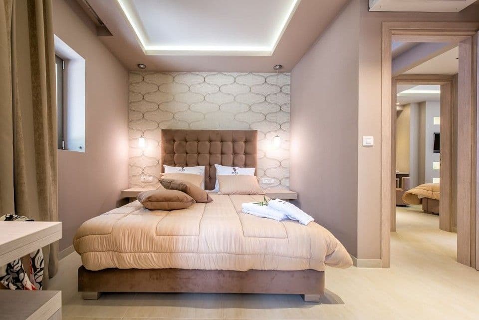 Avra Villa