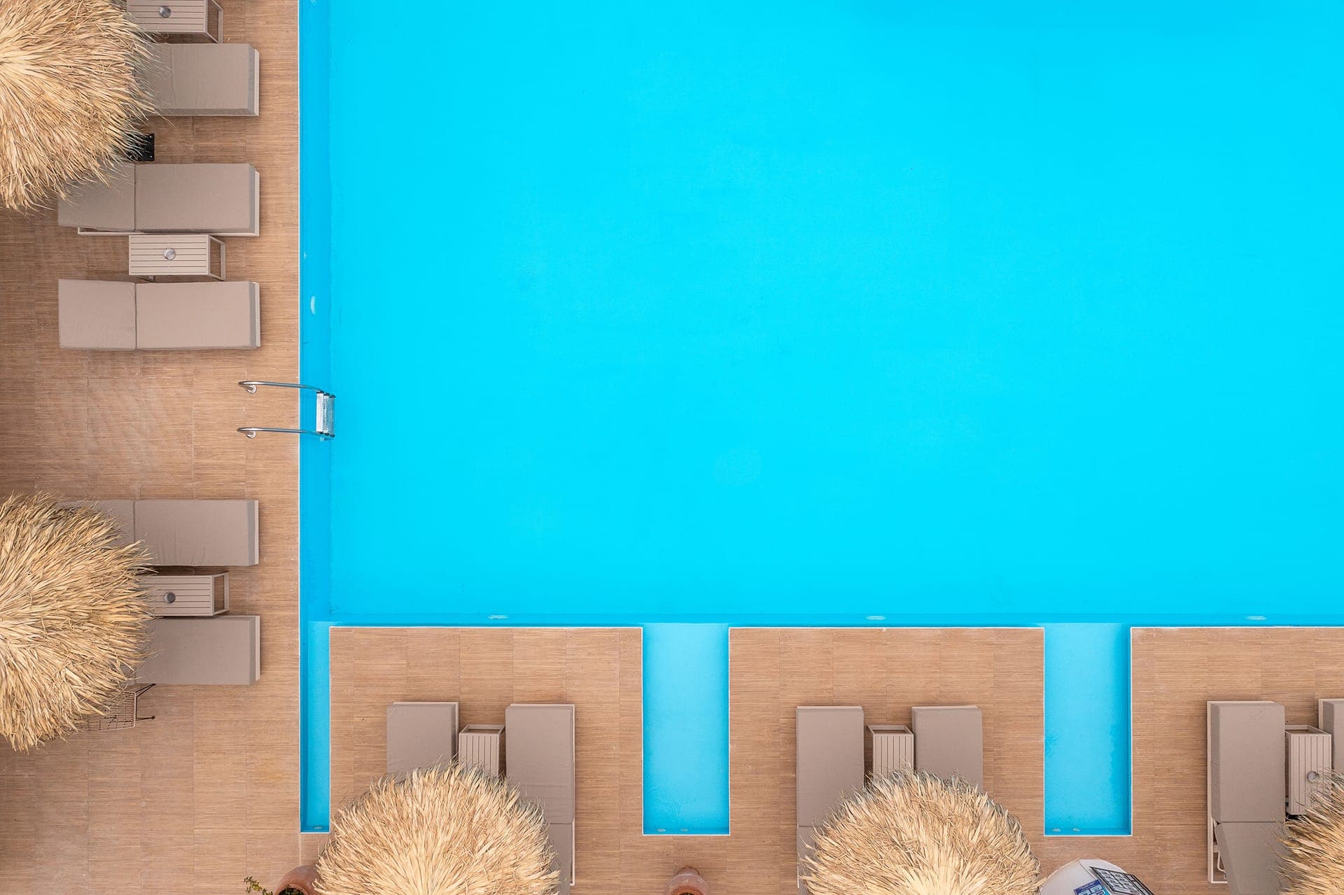 Bamboo Suites | Adults Only
