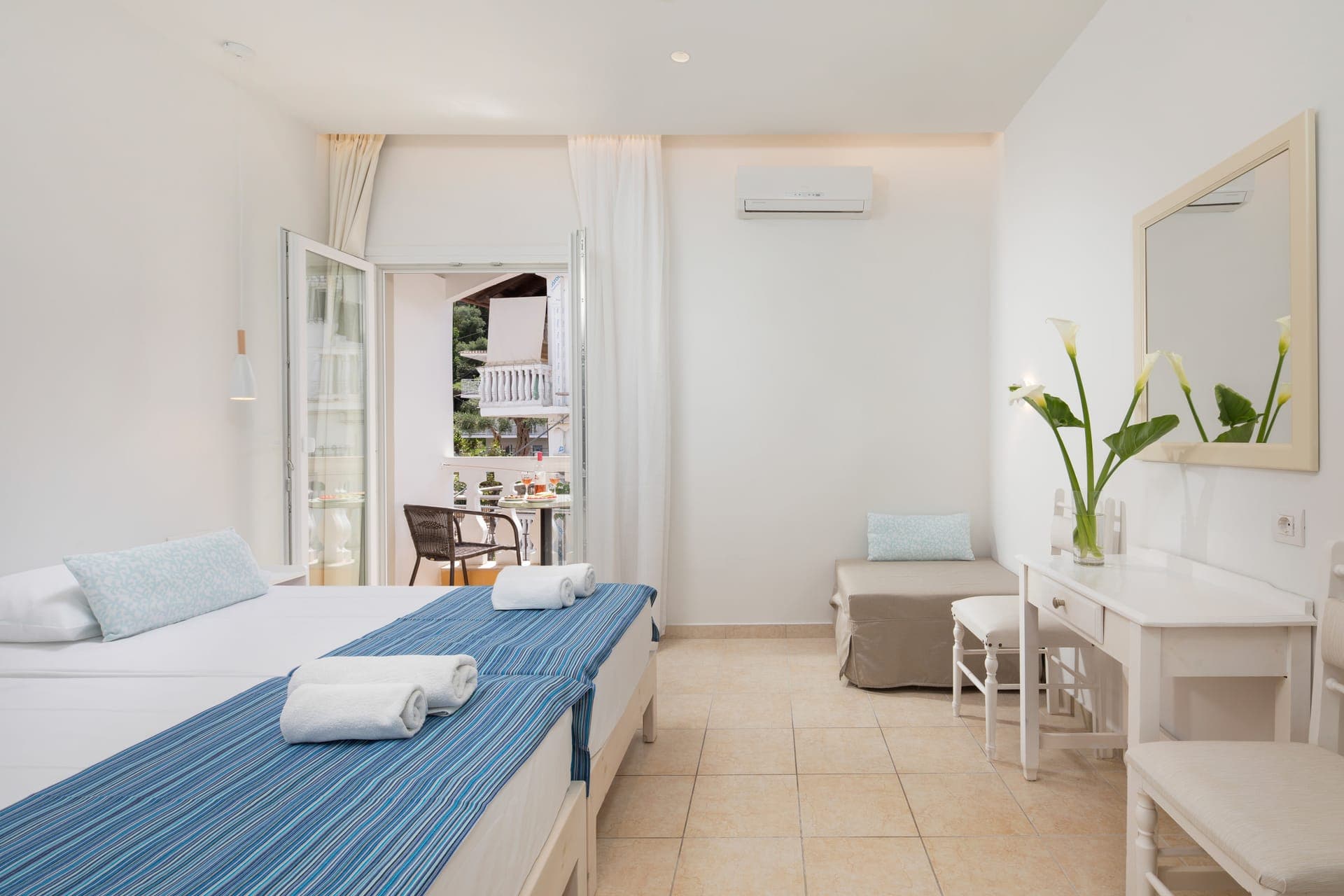 Bella Vista Hotel & Studios Corfu