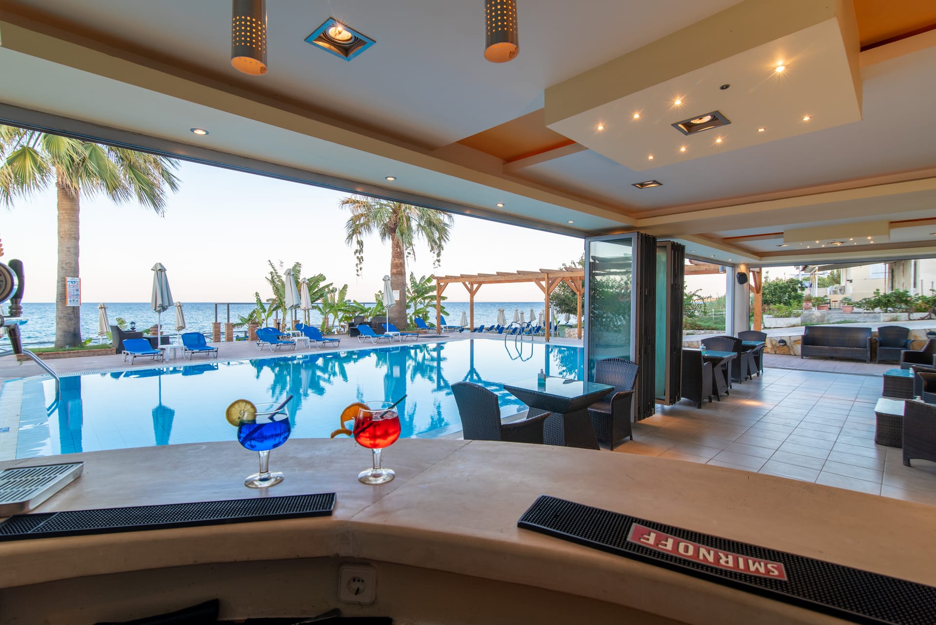 Belussi Beach Hotel & Suites