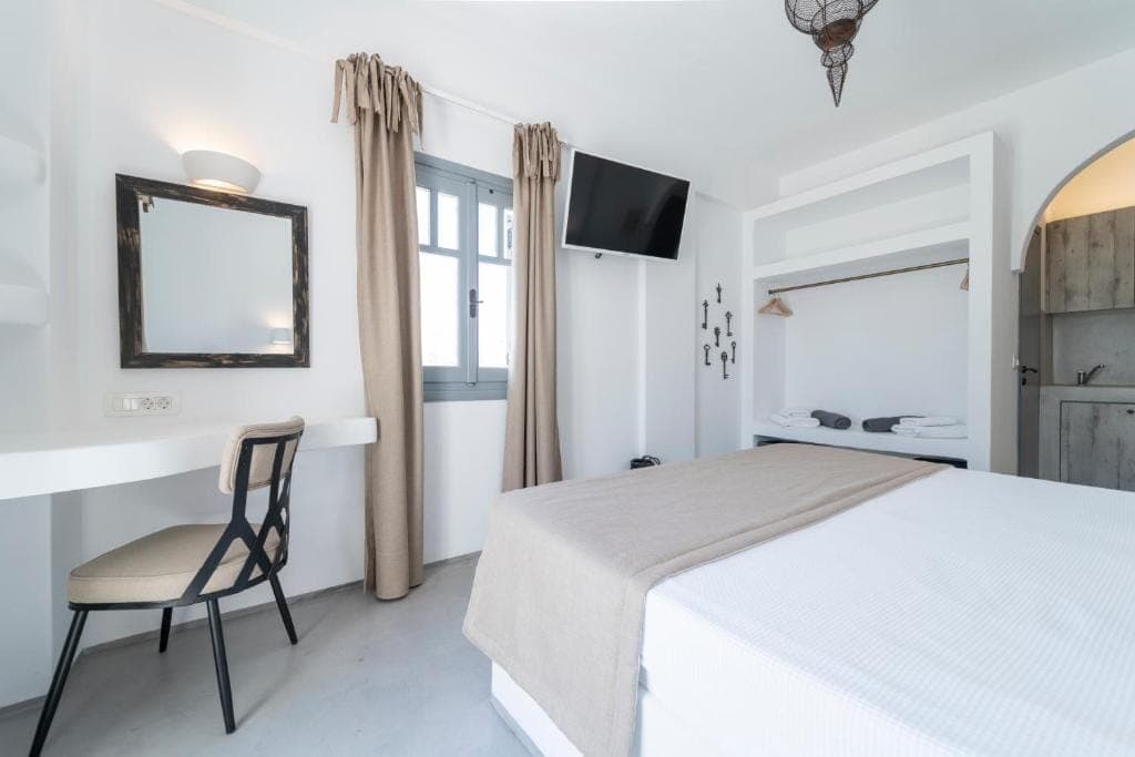 Black Coast Hotel Santorini By GHH