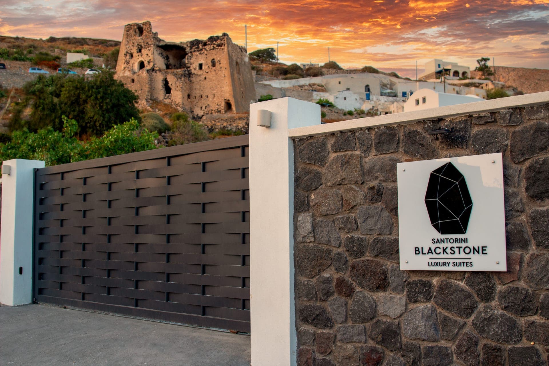 Blackstone Luxury Suites