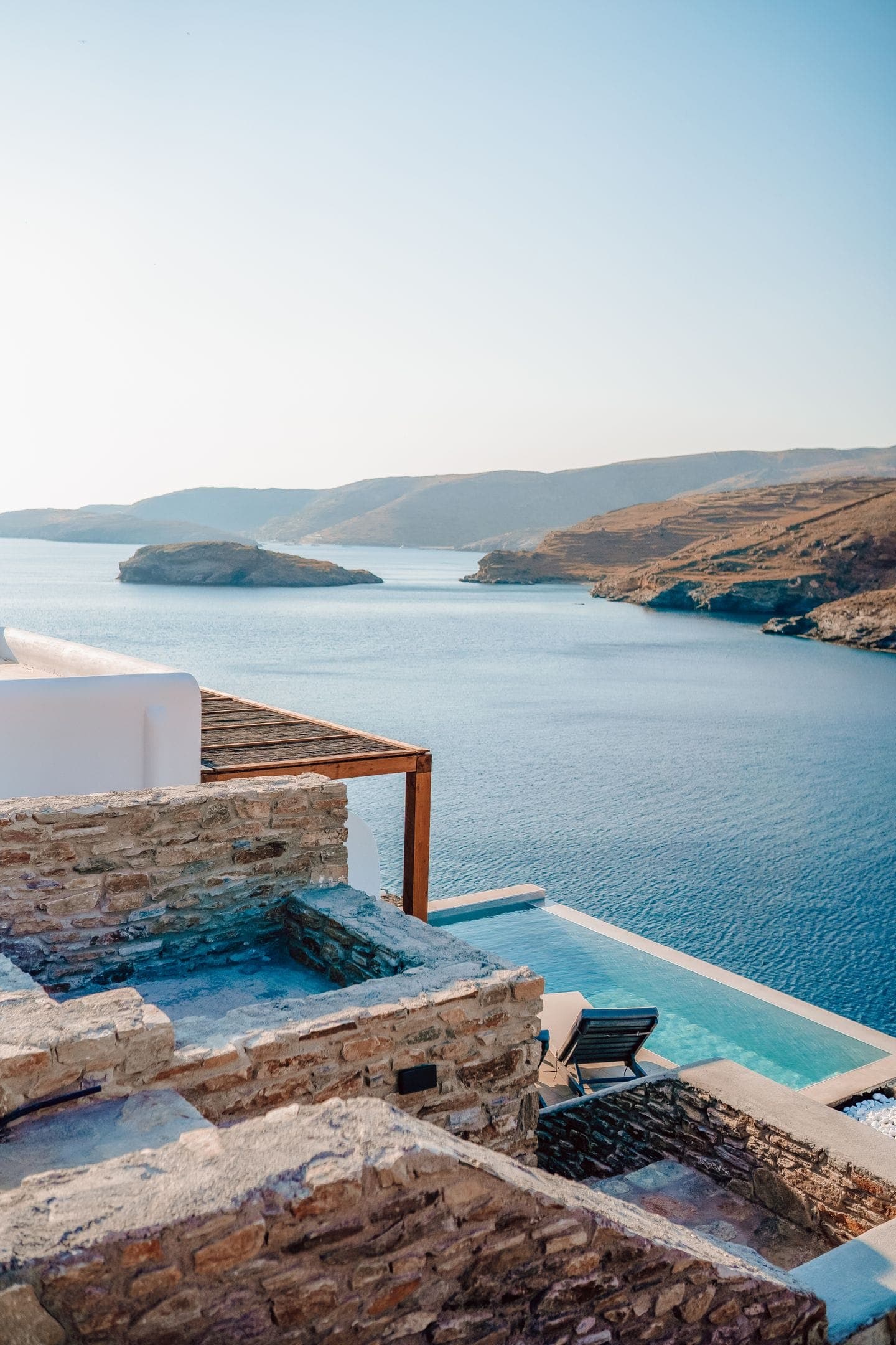 Ble Kythnos Suites