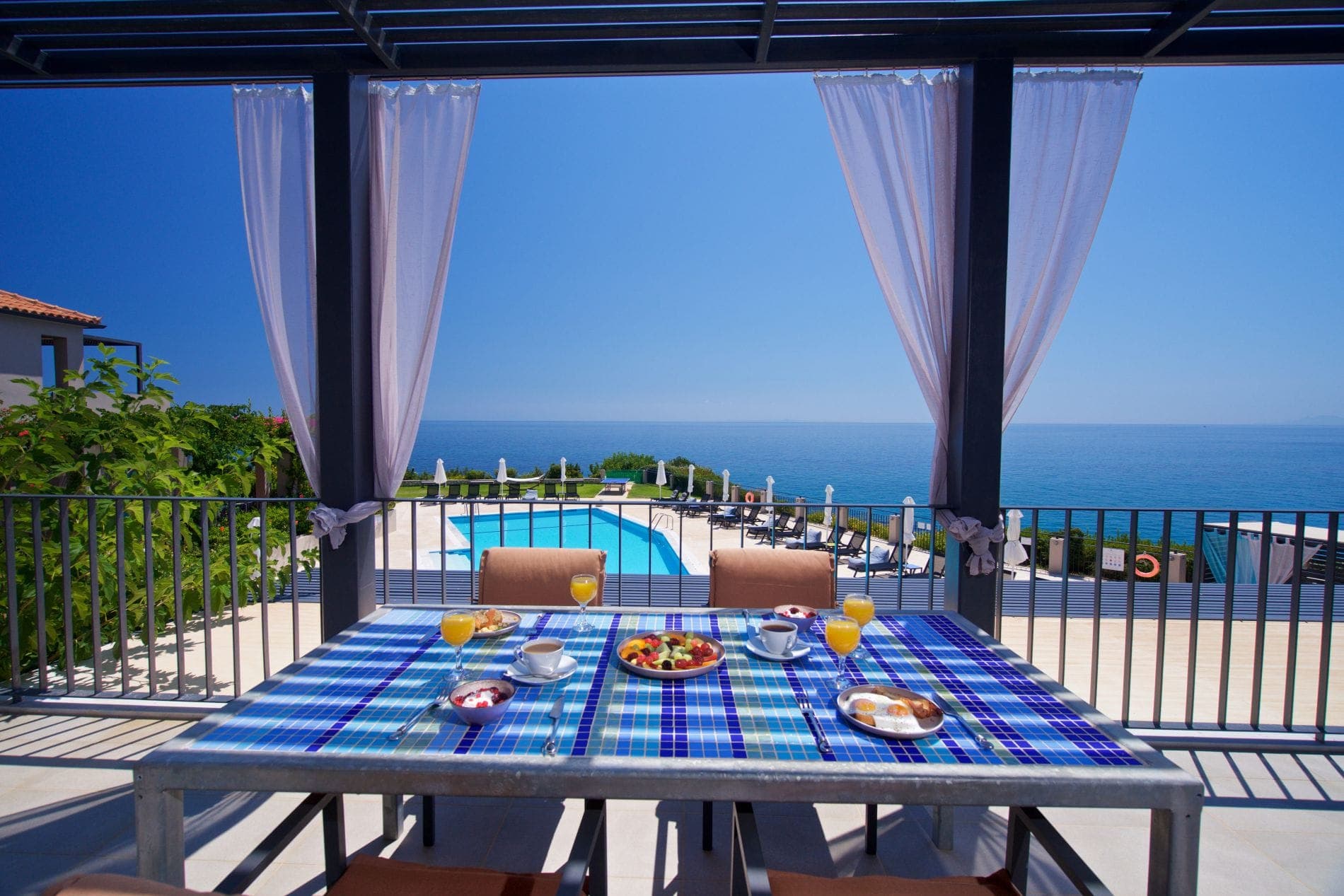 Blue Jasmine Hotel