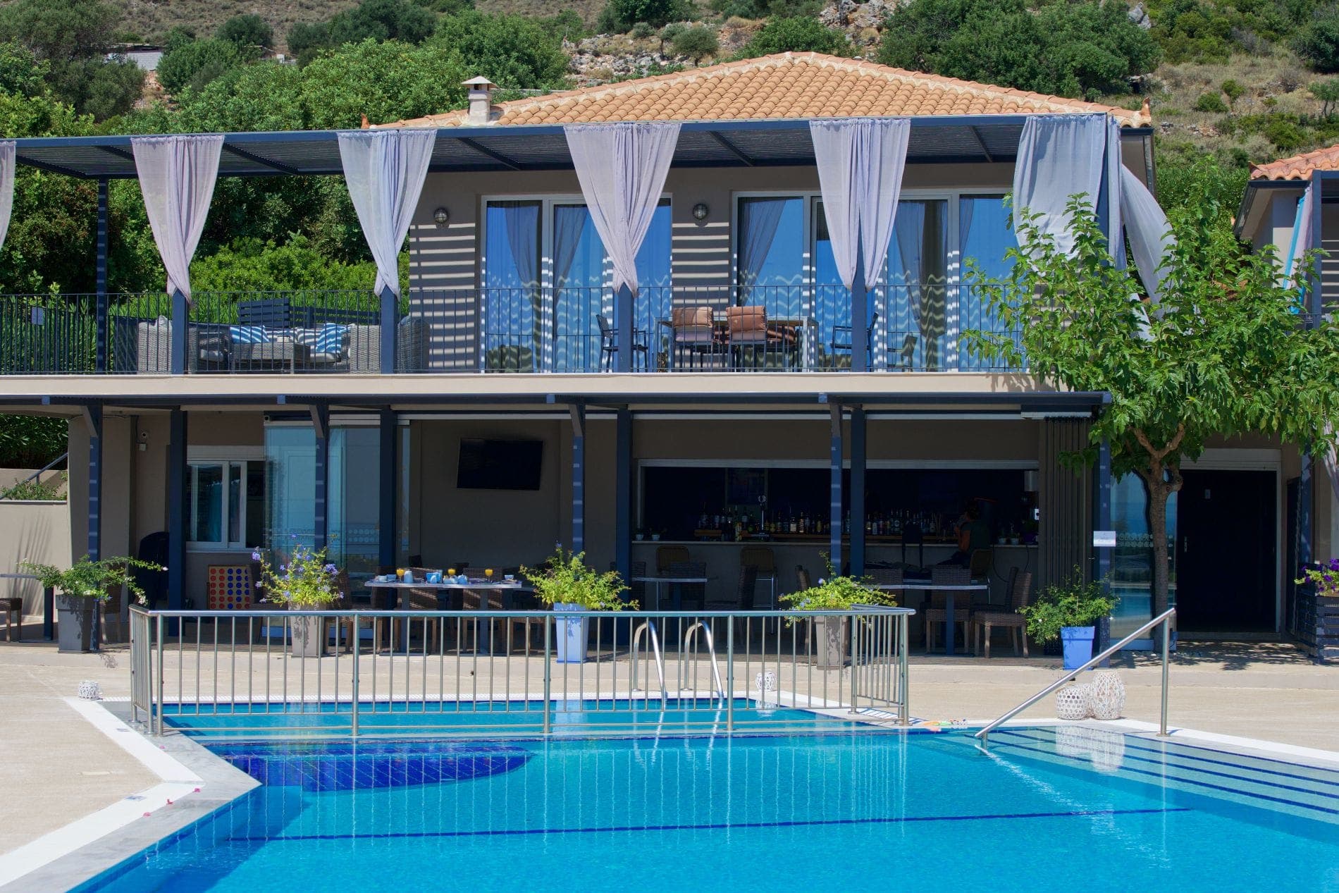 Blue Jasmine Hotel