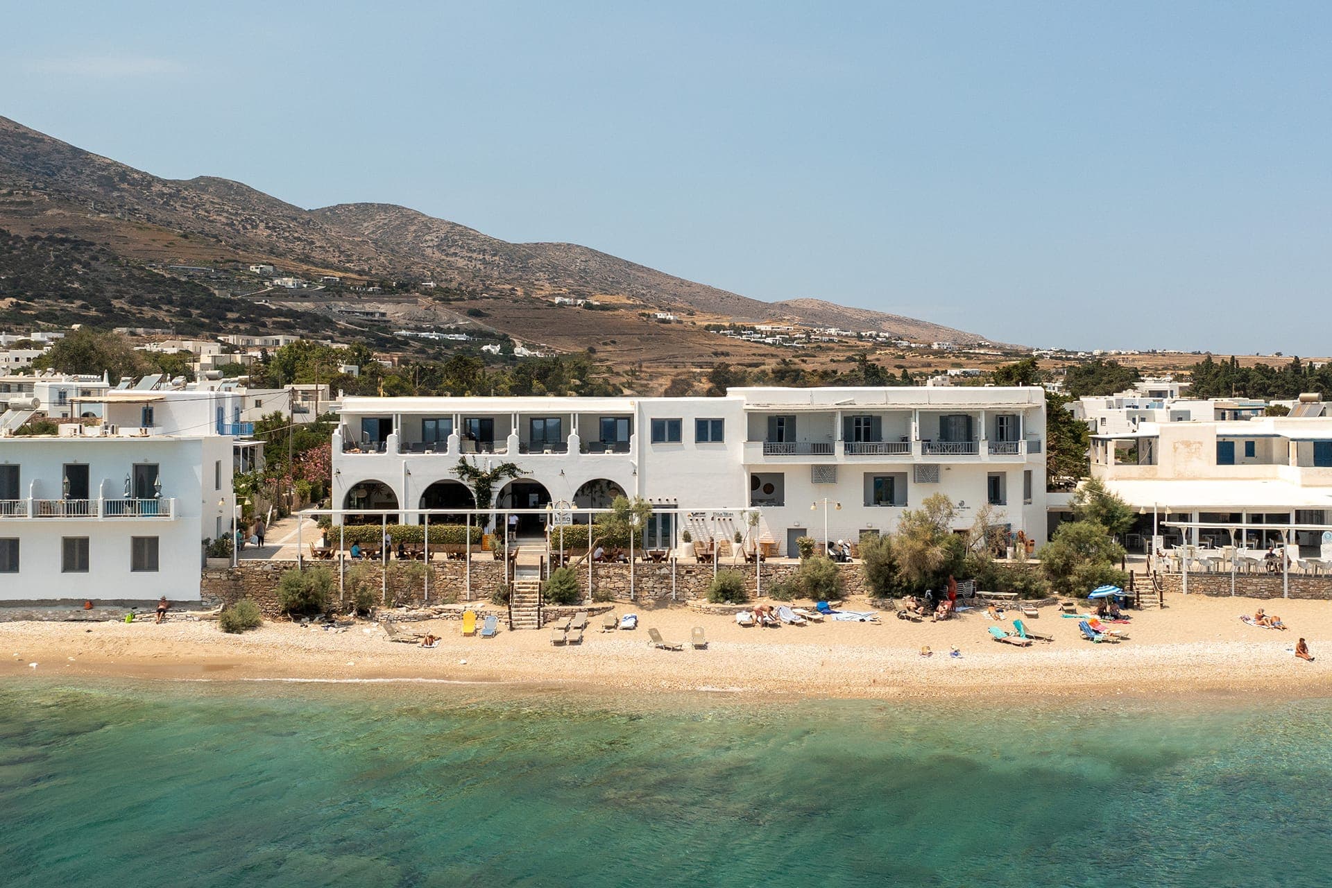 Blue Waves Suites & Apartments Paros