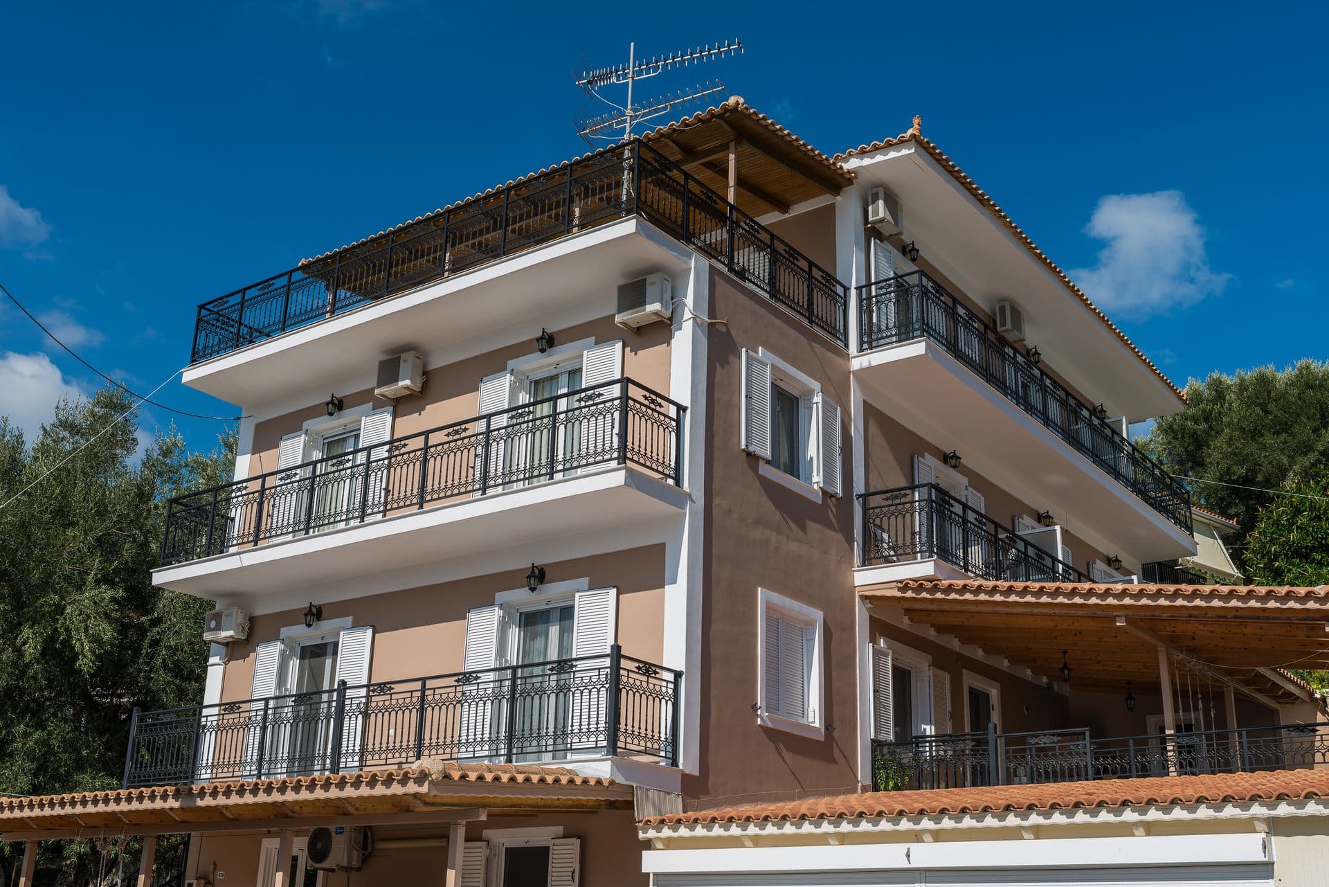 Bratis Apartments