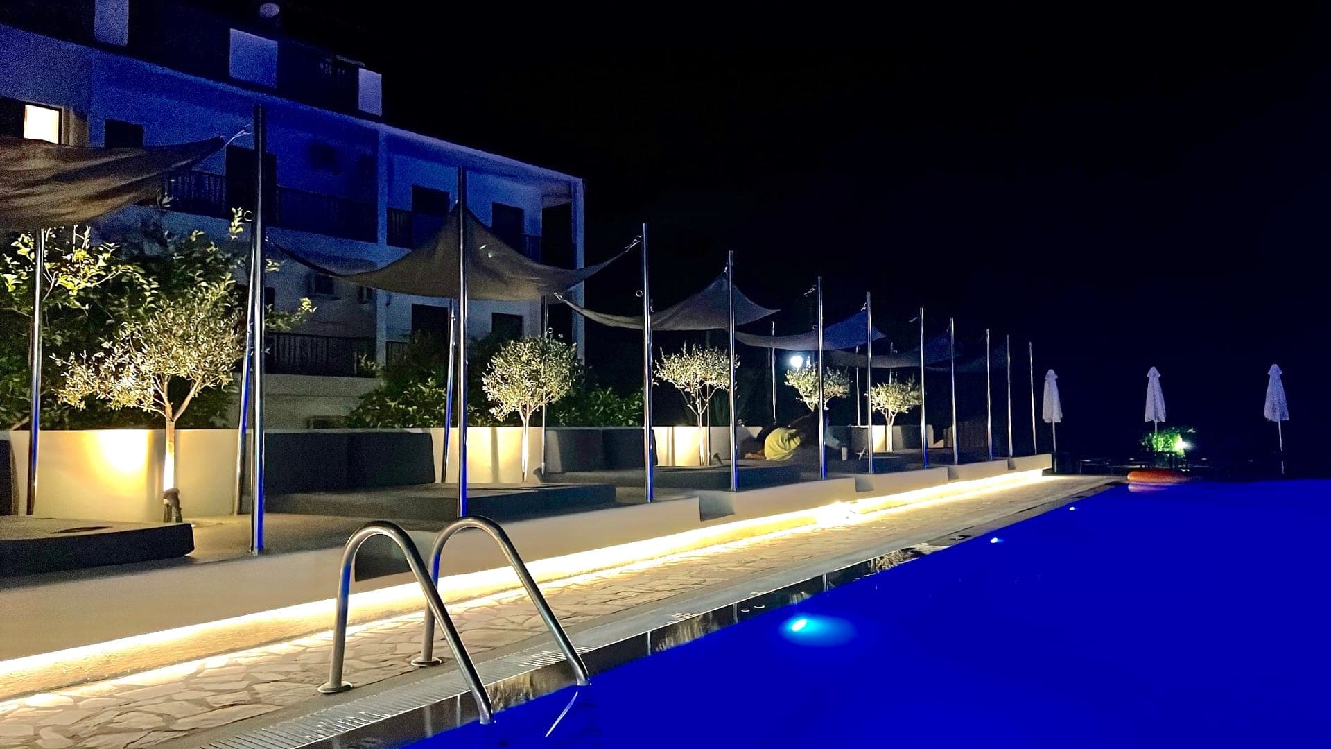 Bruskos Hotel & Suites