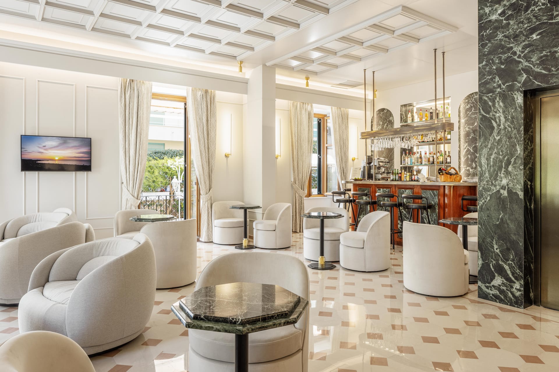 Bella Venezia Hotel