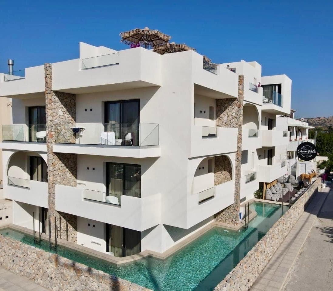 Cabana White Boutique Hotel