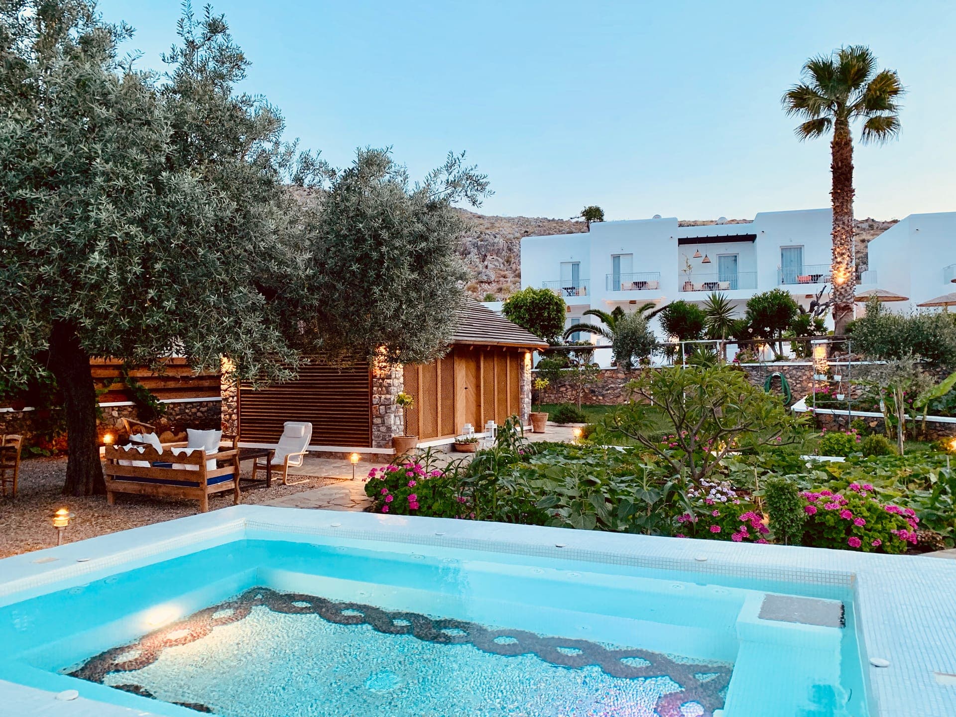 CEASARS GARDENS HOTEL & SPA