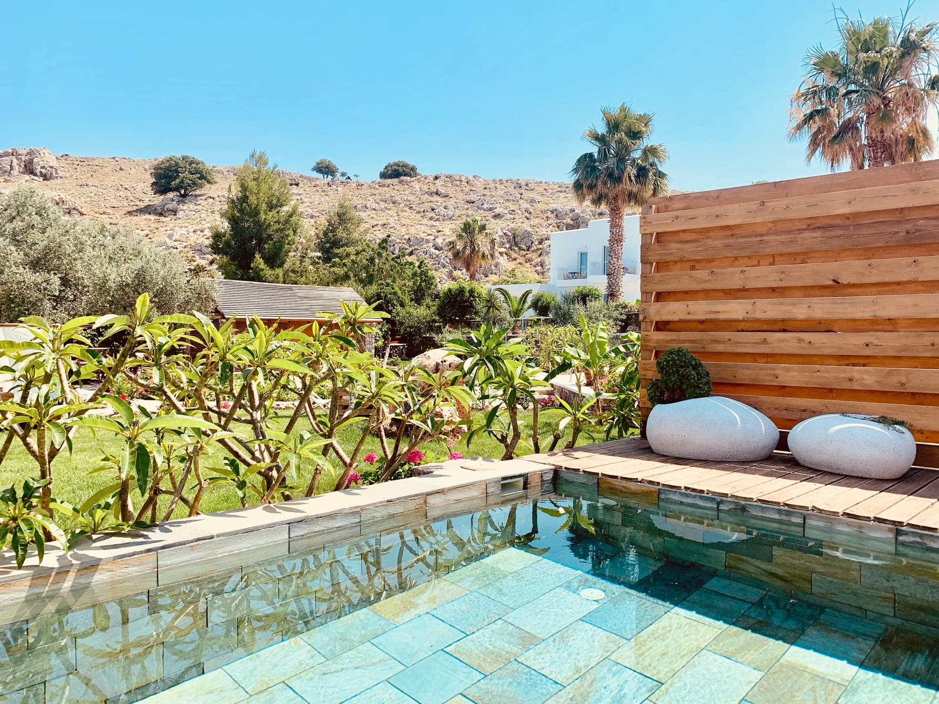 CEASARS GARDENS HOTEL & SPA