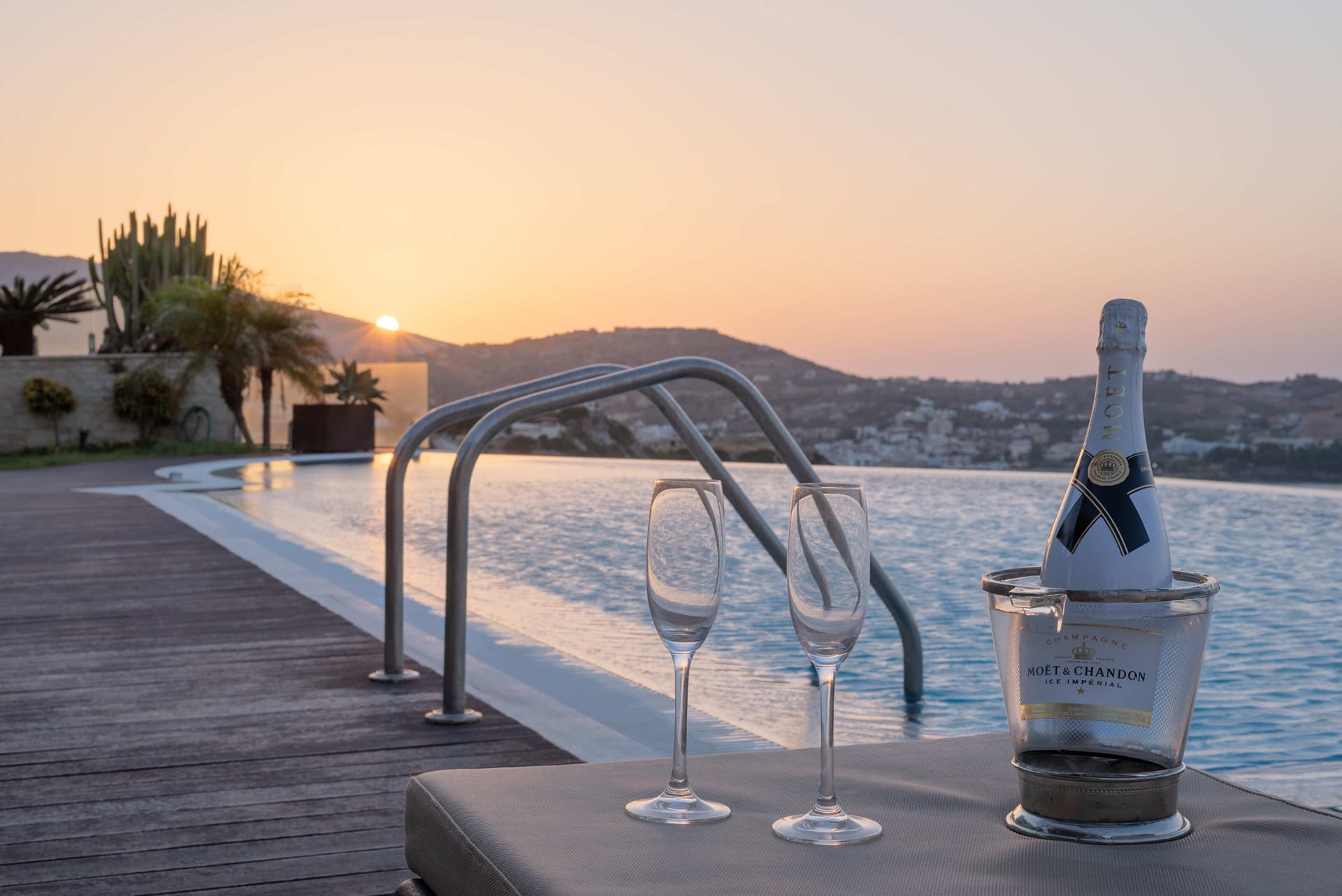 Caldera & Endless Blue Villas