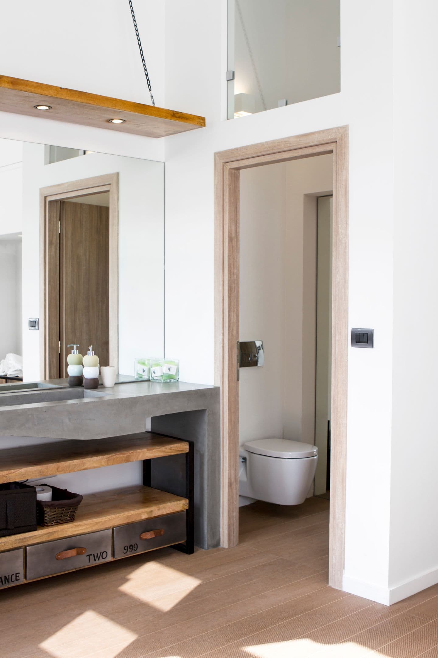 Azelia Suites