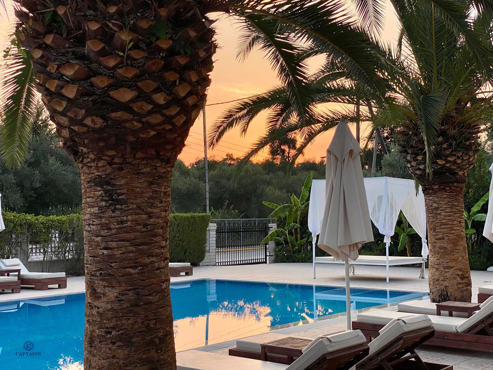 Captain's Studios & Apartments Corfu