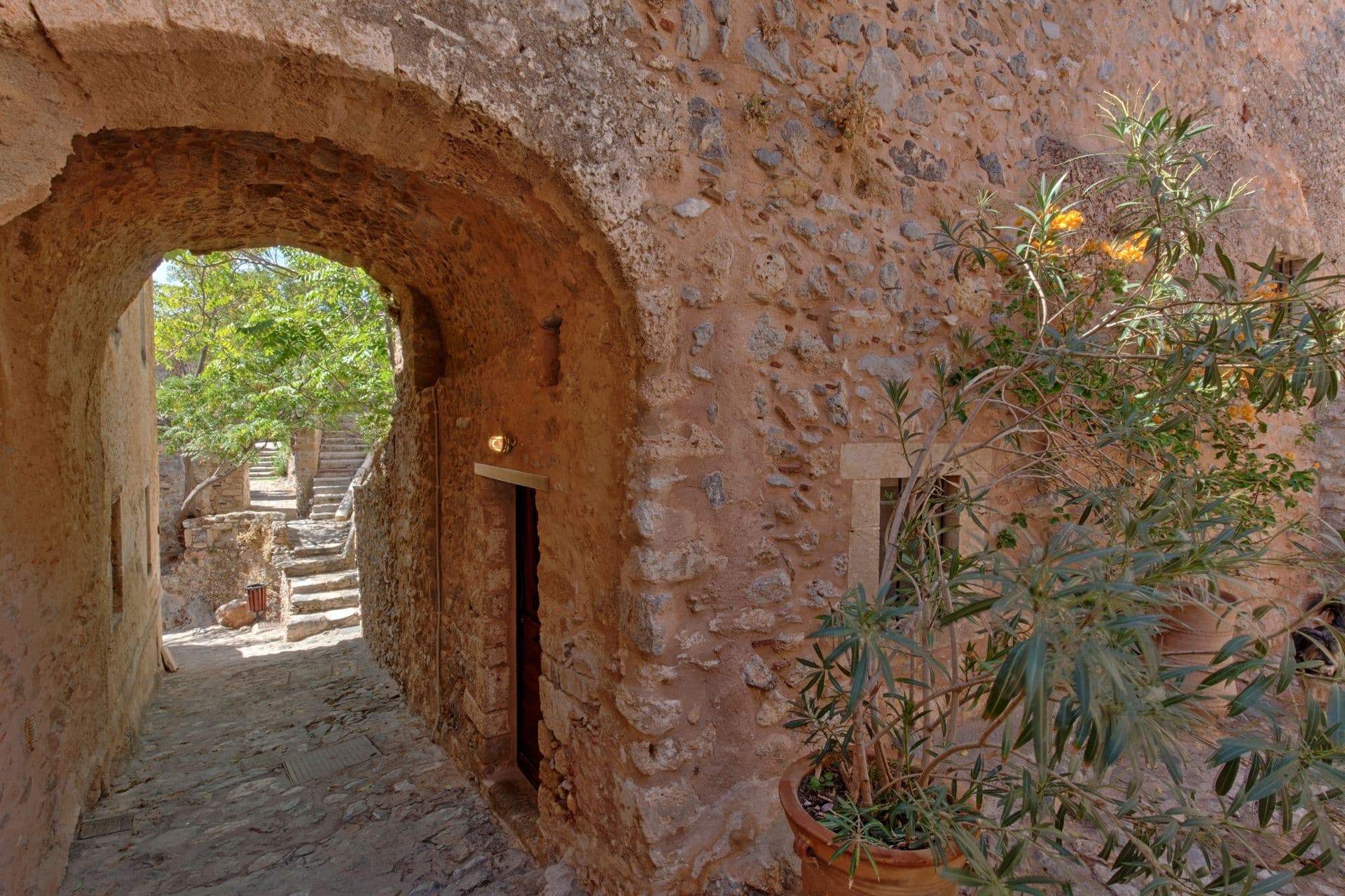 Dorovinis Monemvasia Castlehouses