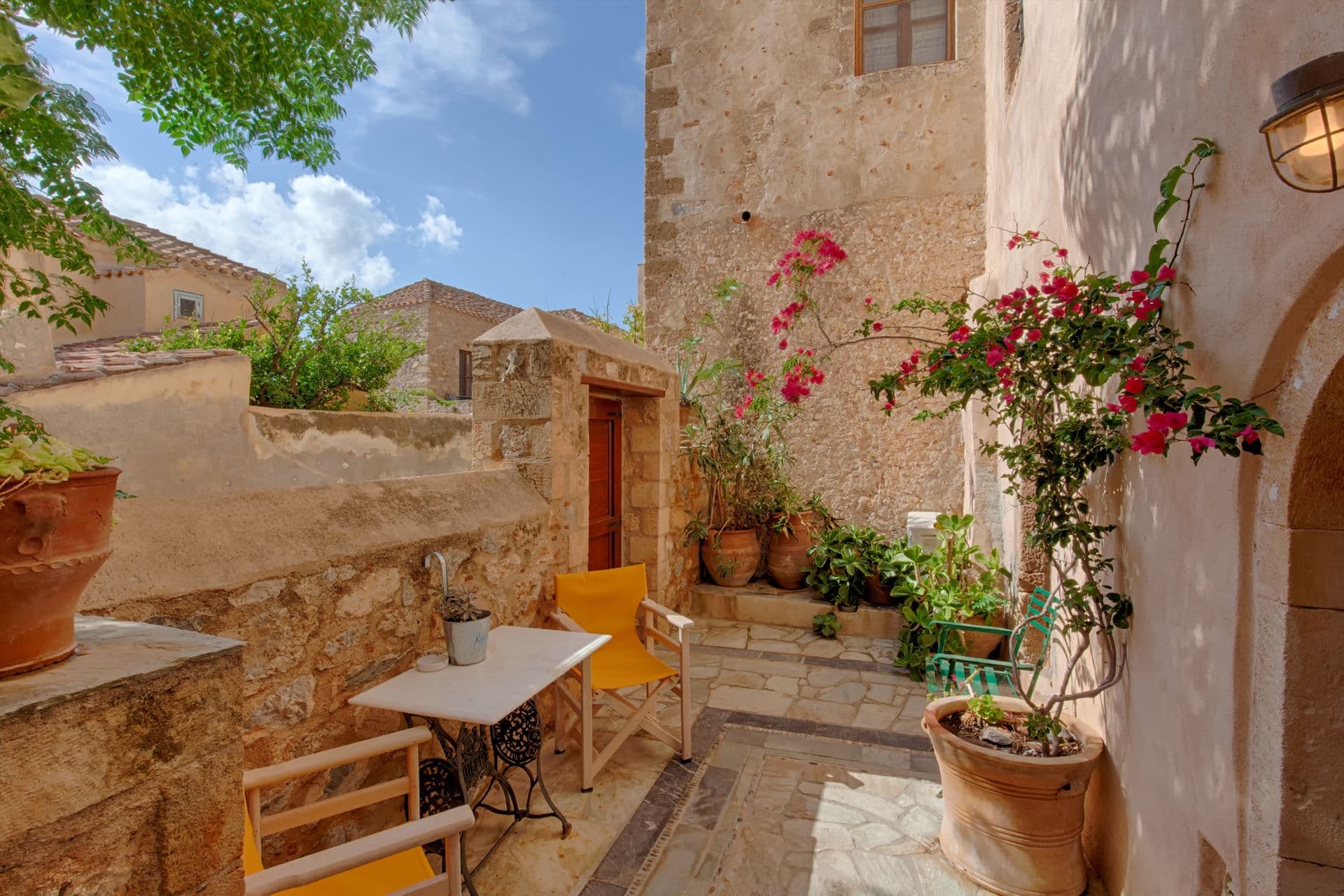 Dorovinis Monemvasia Castlehouses