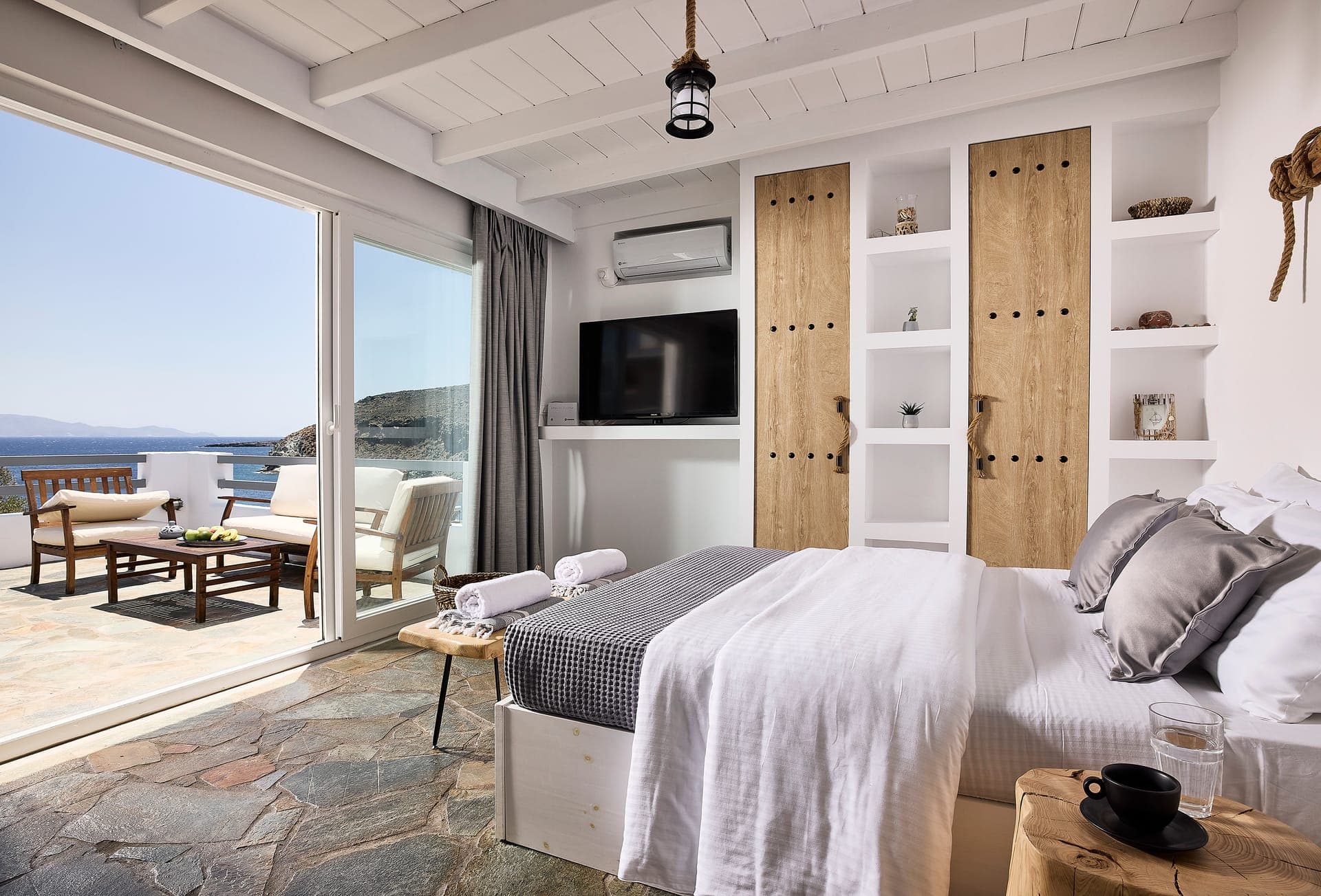 Cinco Suites