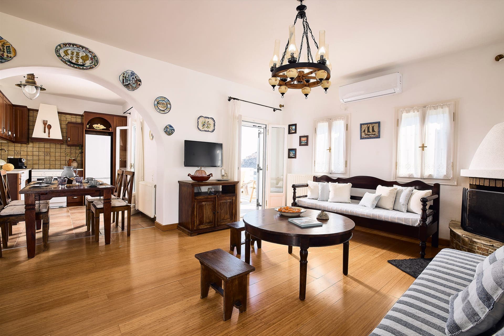 Cinco Suites