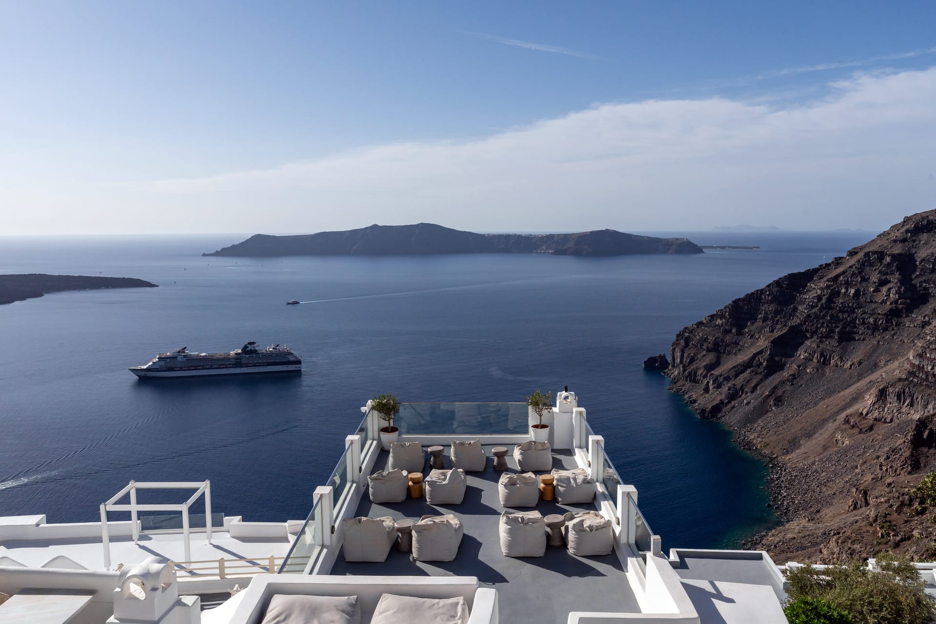 Cliff Side Suites