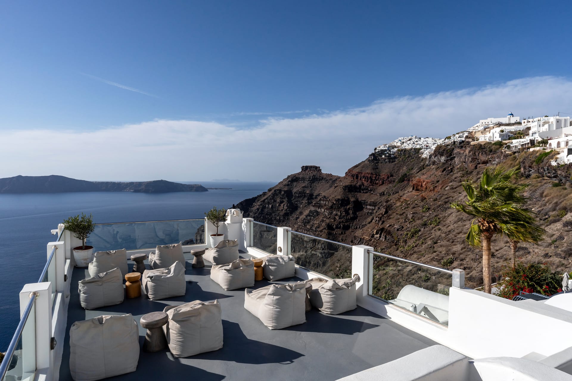 Cliff Side Suites