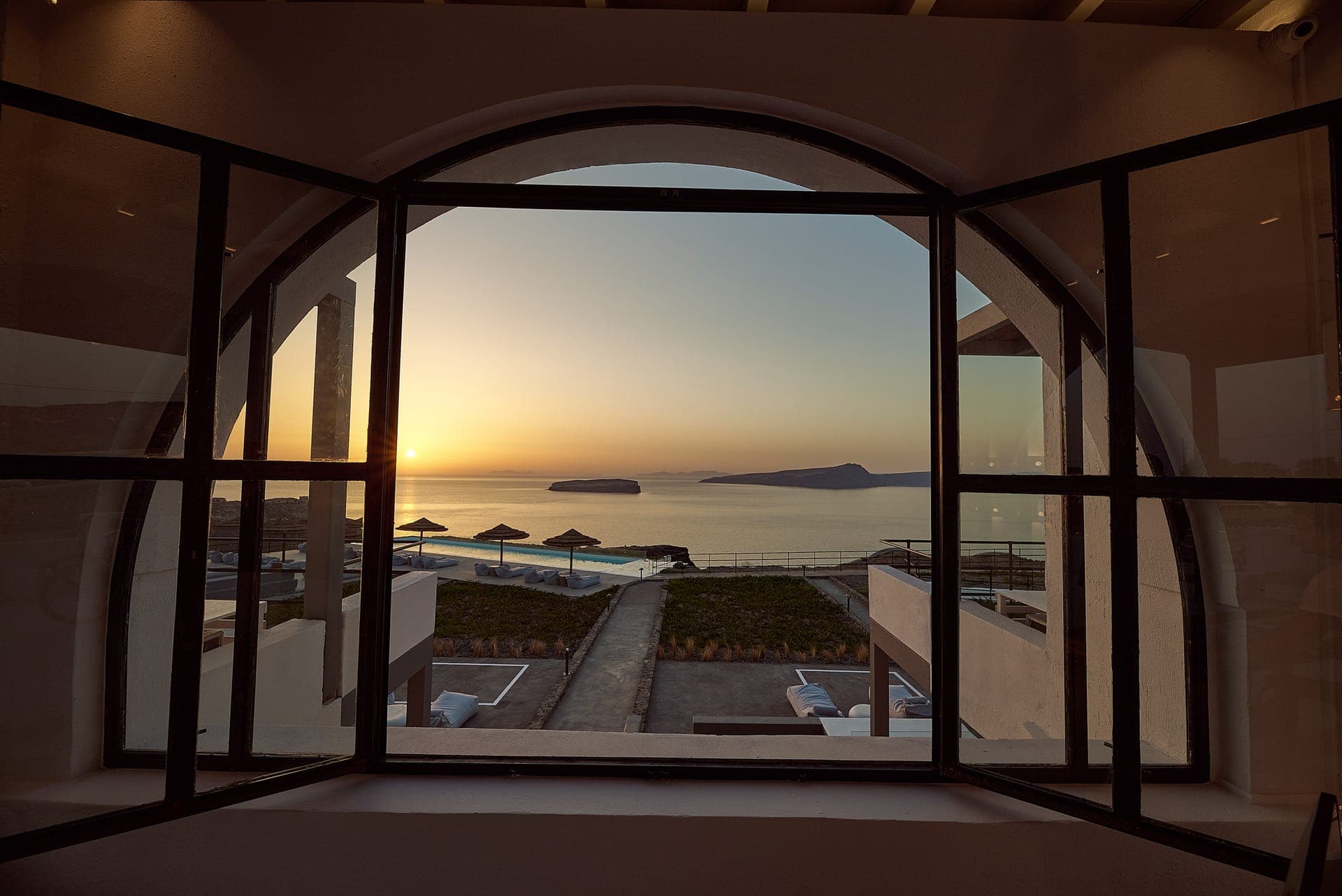 COCO-MAT Hotel Santorini