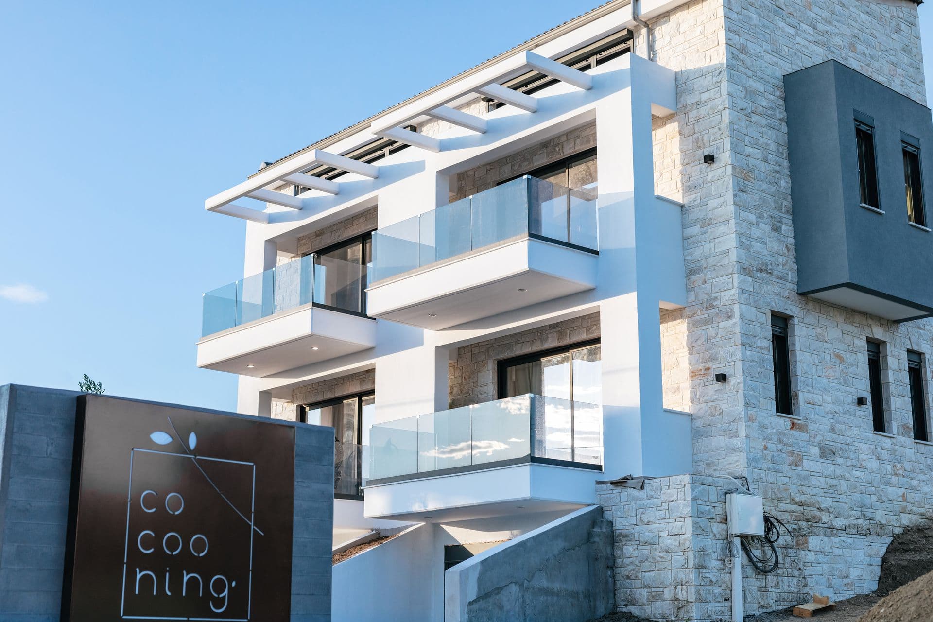 Cocooning Suites by Blue Carpet