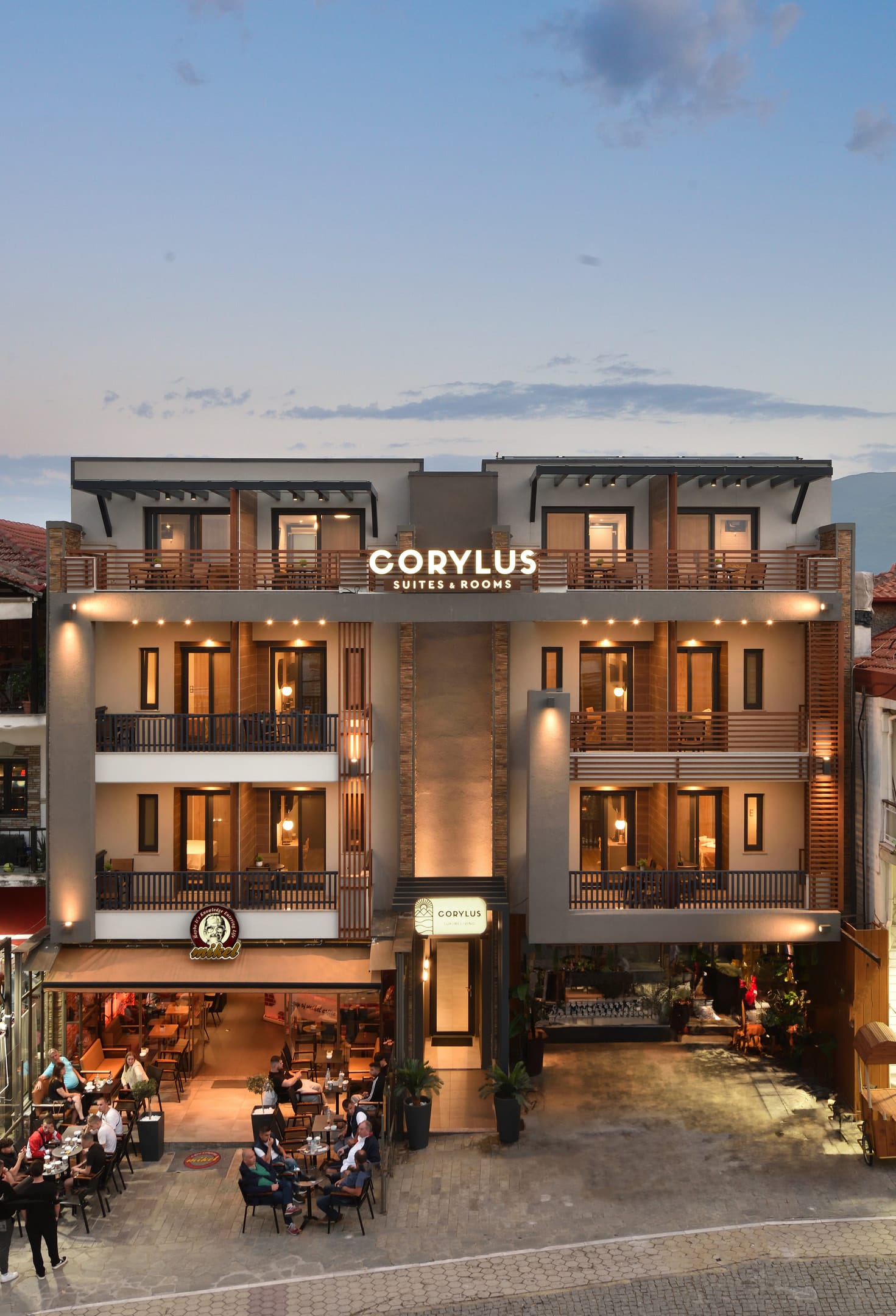 CORYLUS Luxury Rooms & Suites