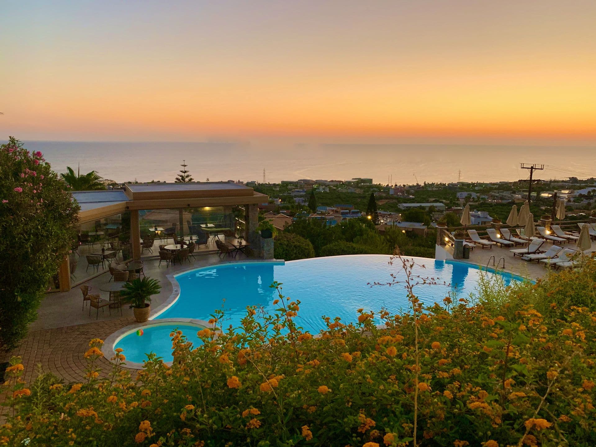 Creta Blue Suites