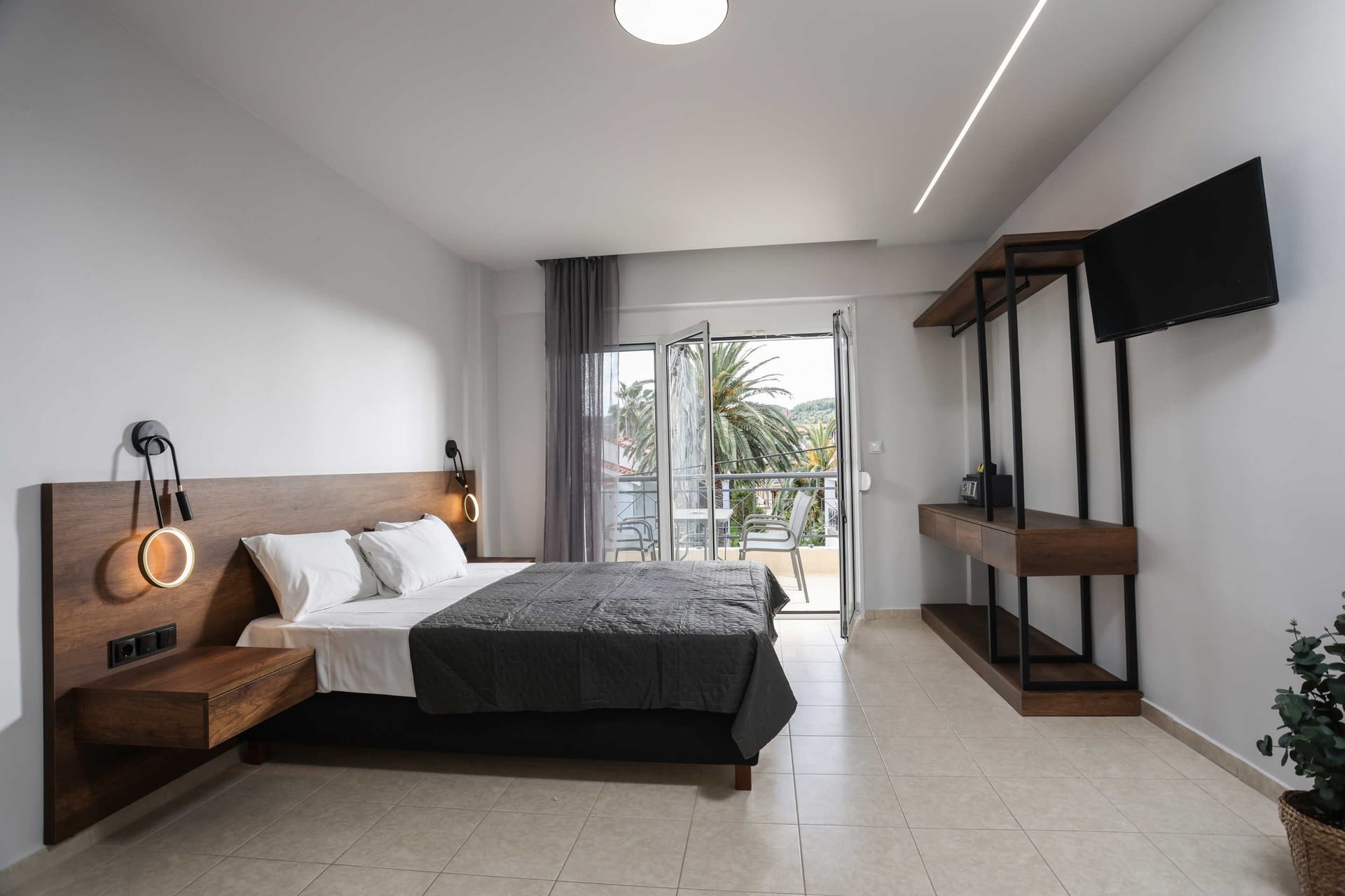 Danae Comfort Living