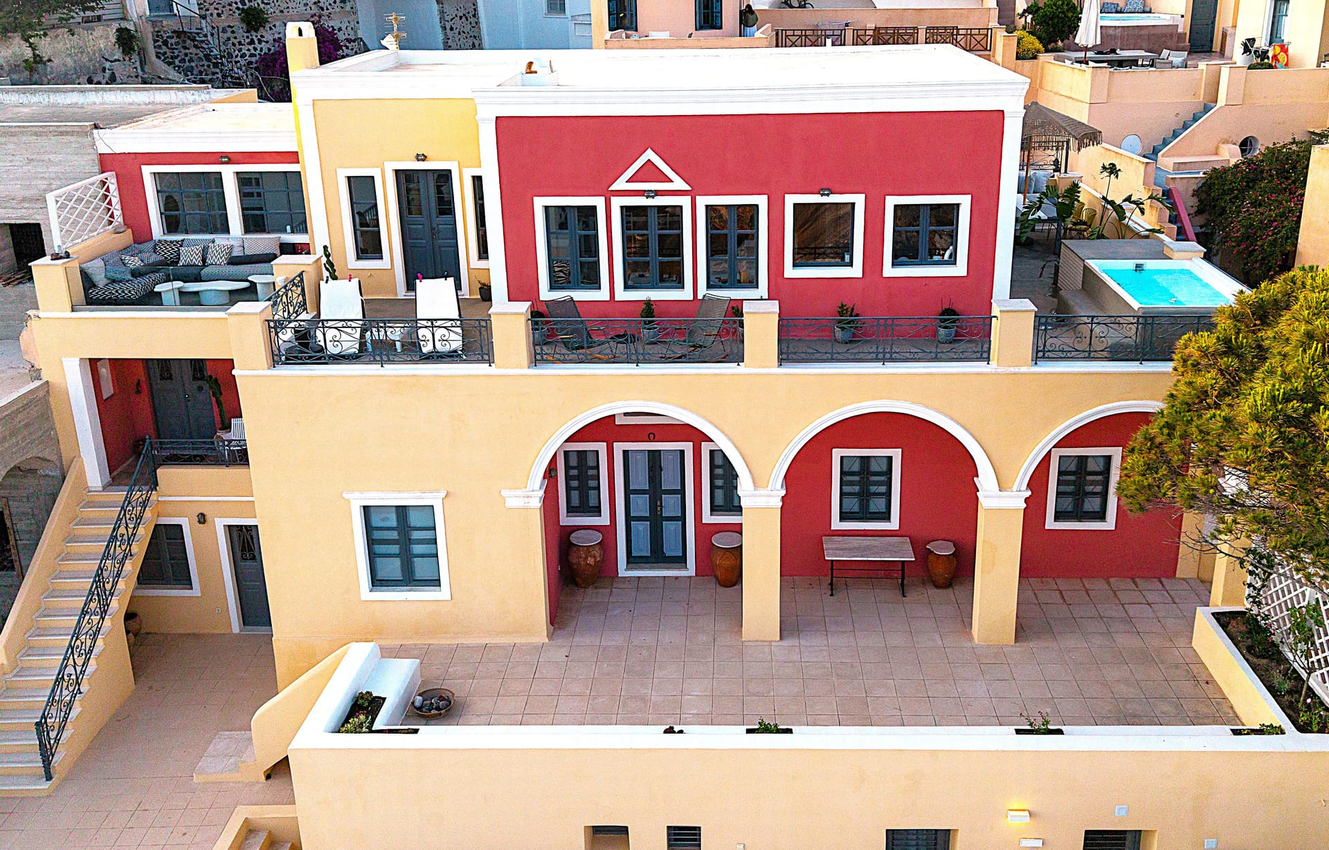 D' Aniel Mansion