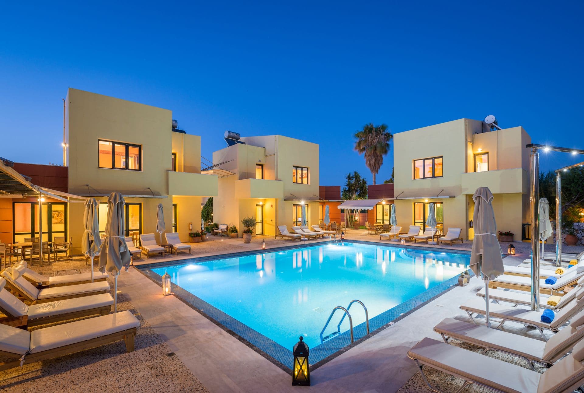 Daphnis Villas