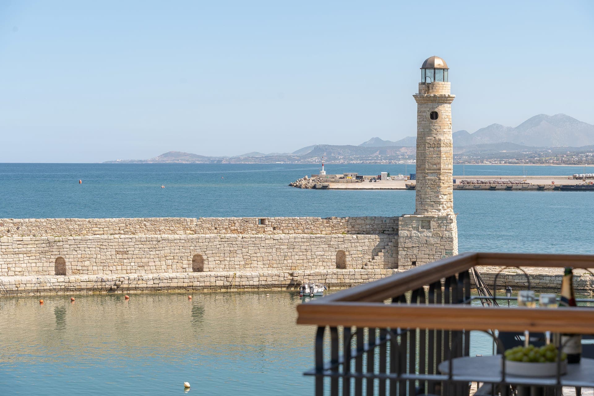Dea Del Porto Crete Suites