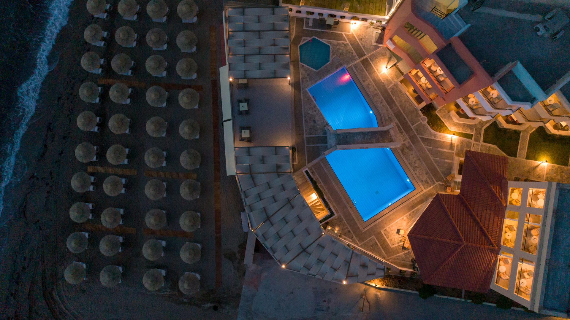 Dedalos Beach Hotel