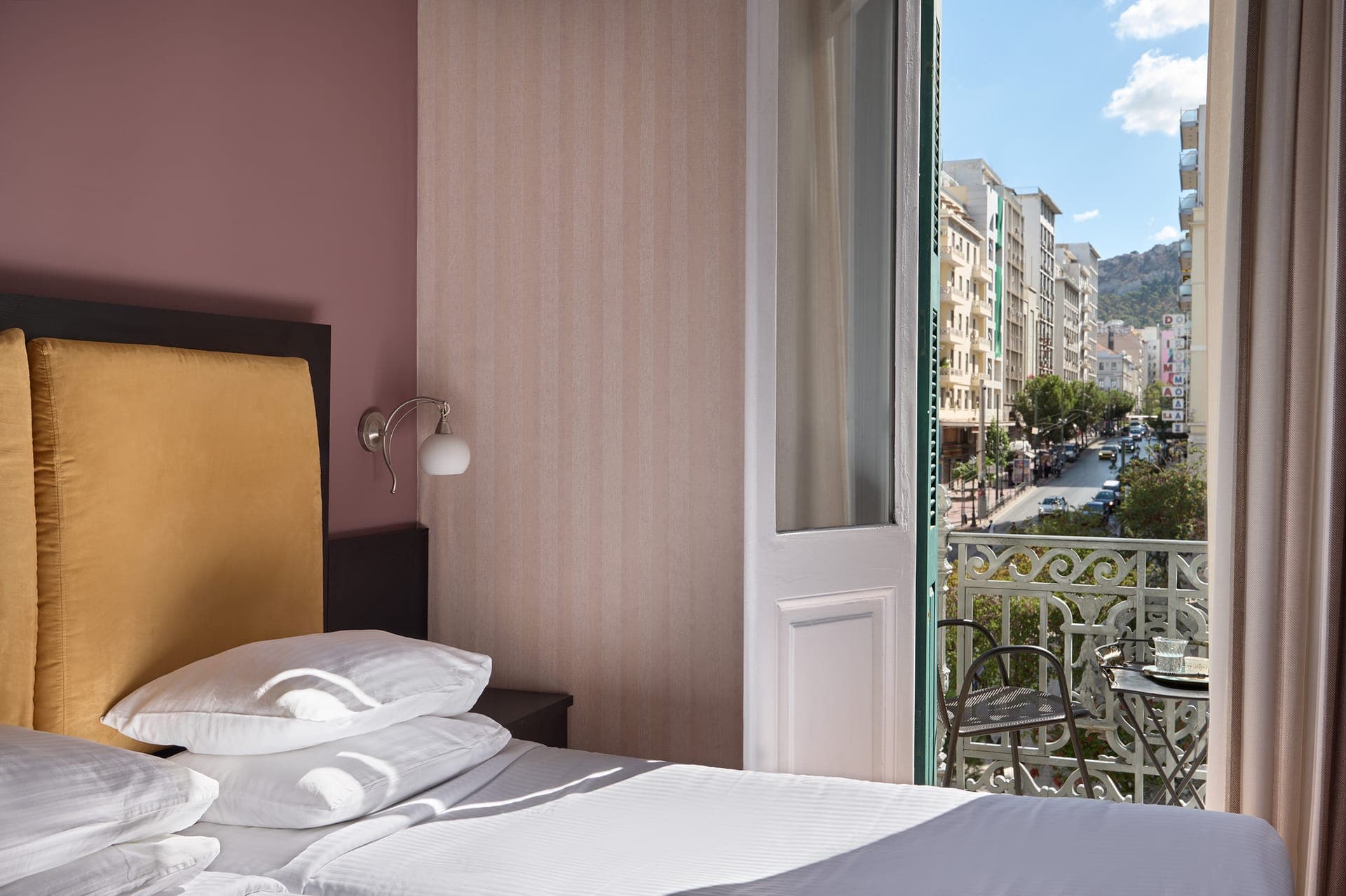 Delphi Art Hotel